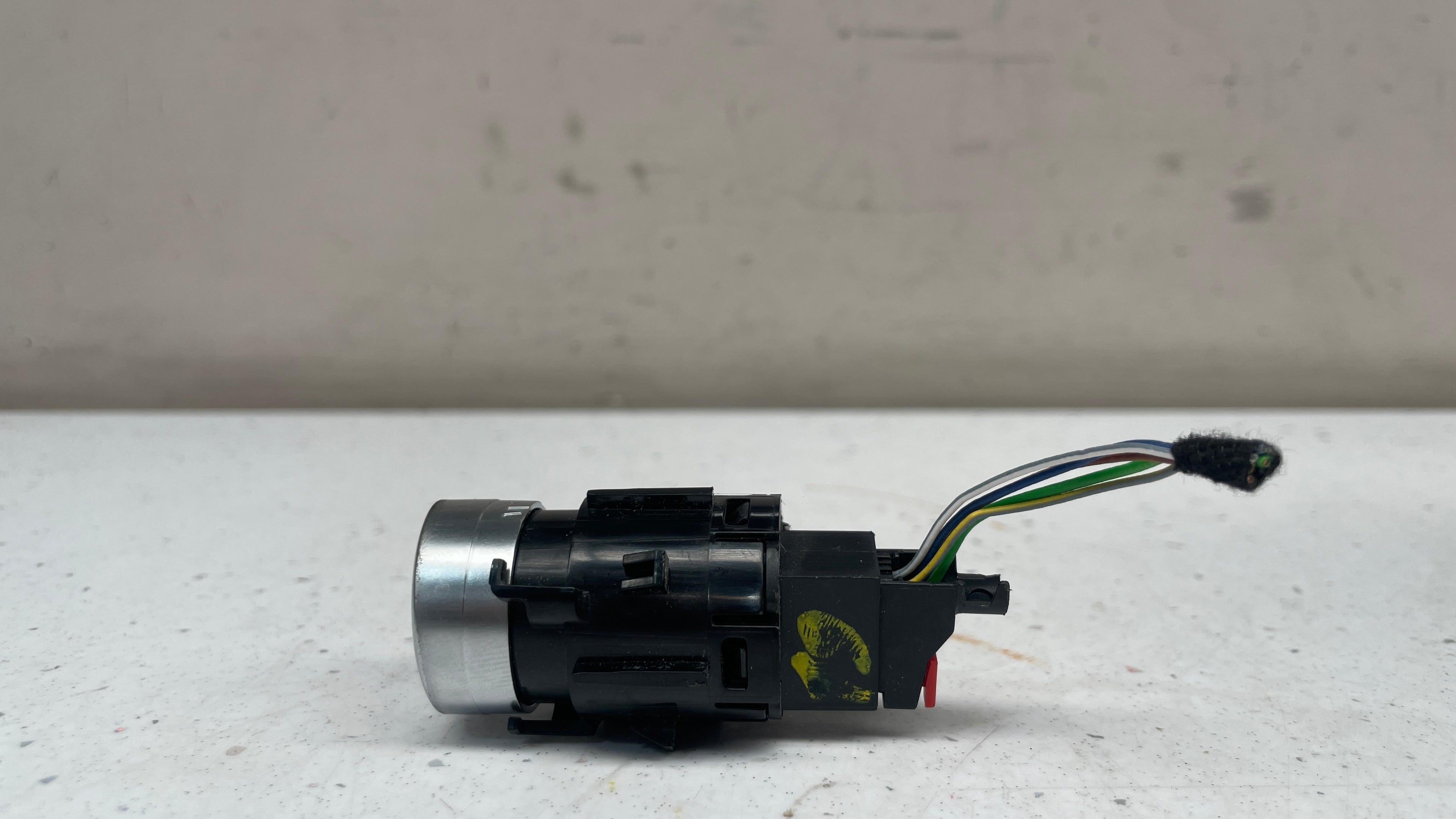 4M2905217D AUDI Q7 START / STOP IGNITION SWITCH