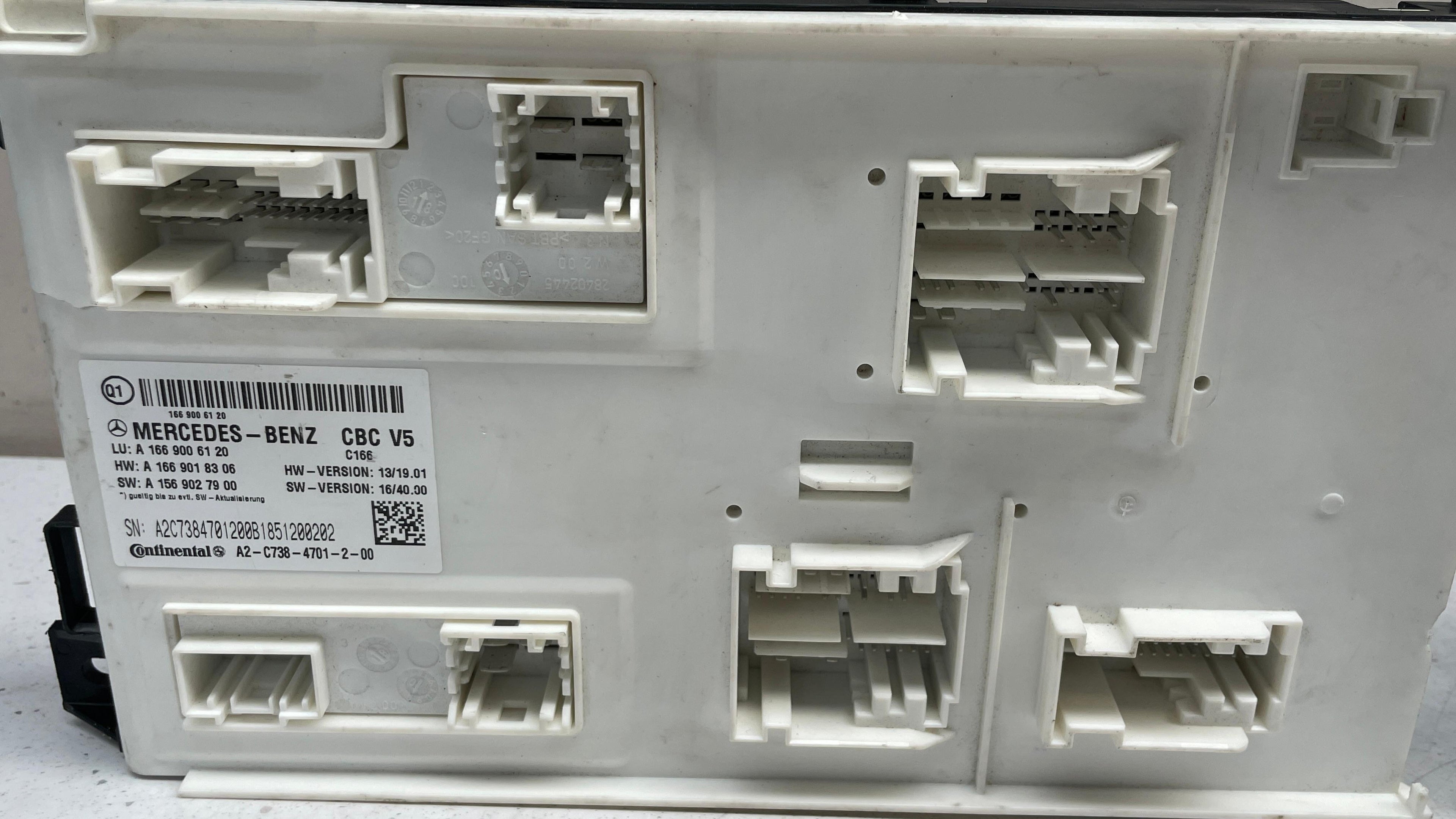 A1669006120 MERCEDES SAM ELECTRICAL CENTER CONTROL