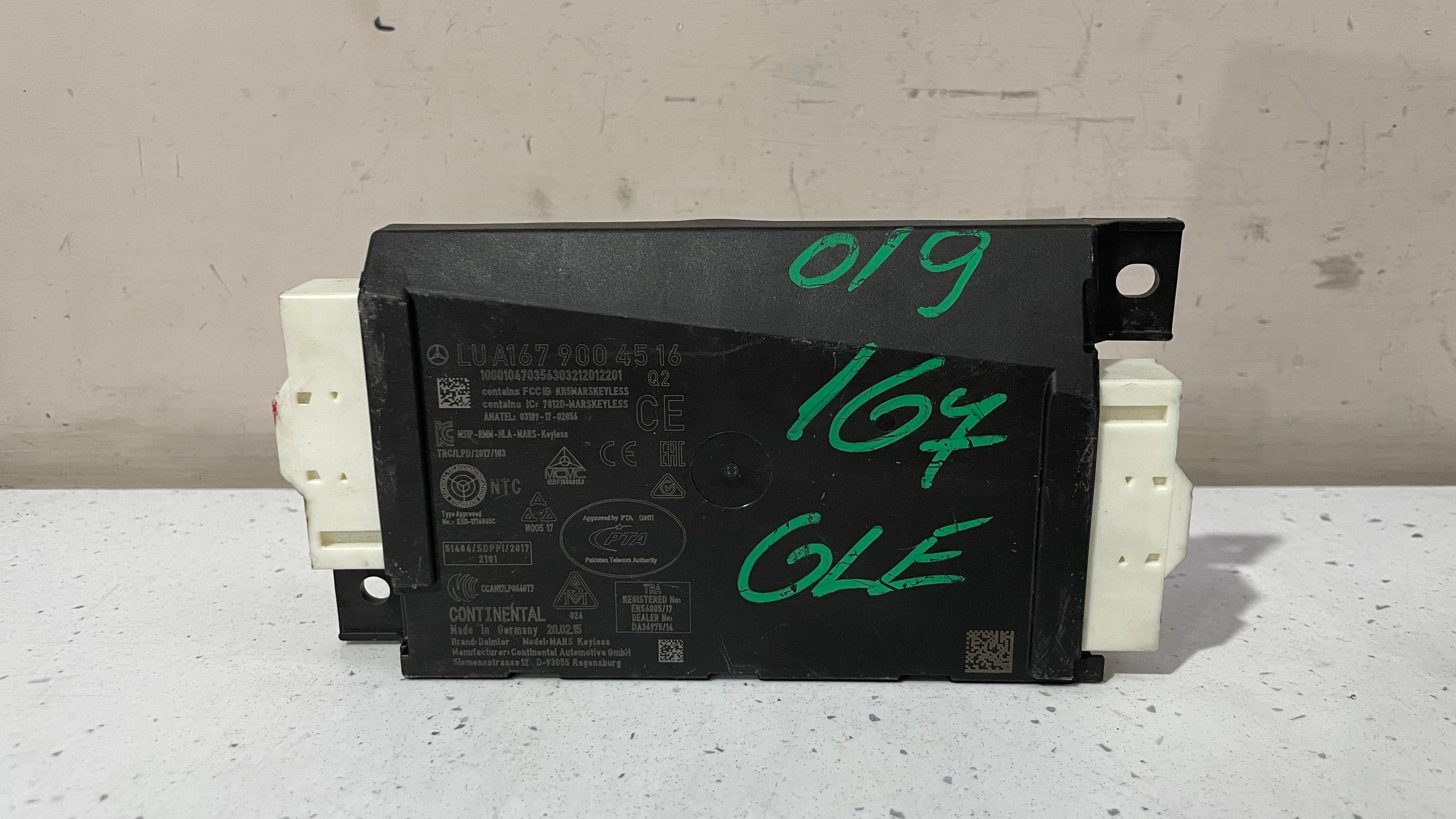 A1679004516 MERCEDES INGNITION CONTROL  KEYLESS ENTRY