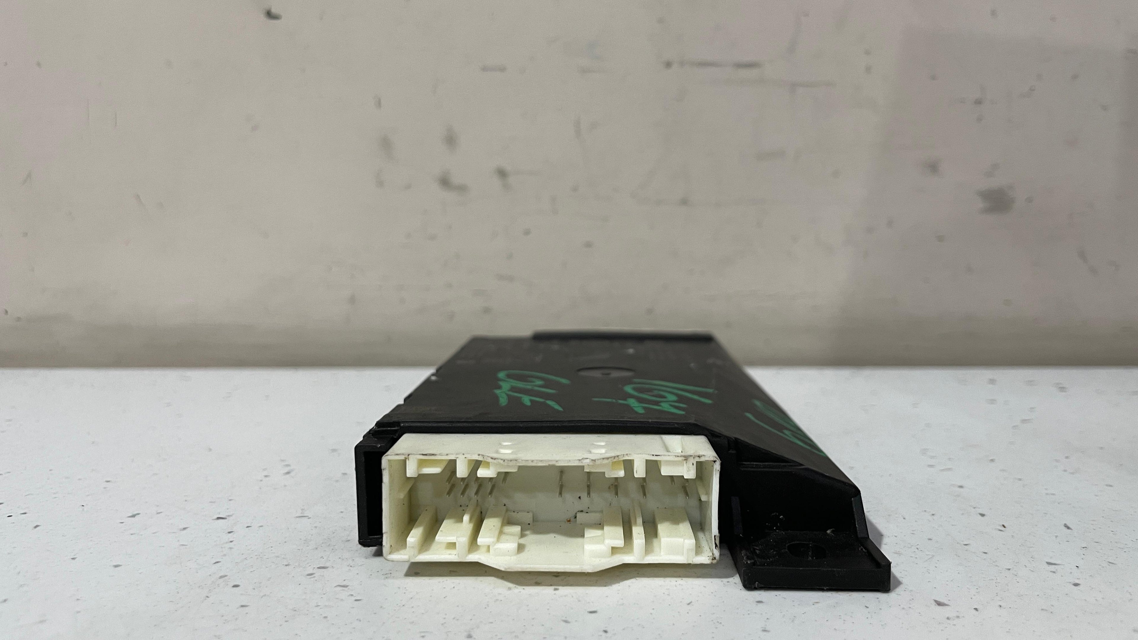 A1679004516 MERCEDES INGNITION CONTROL  KEYLESS ENTRY