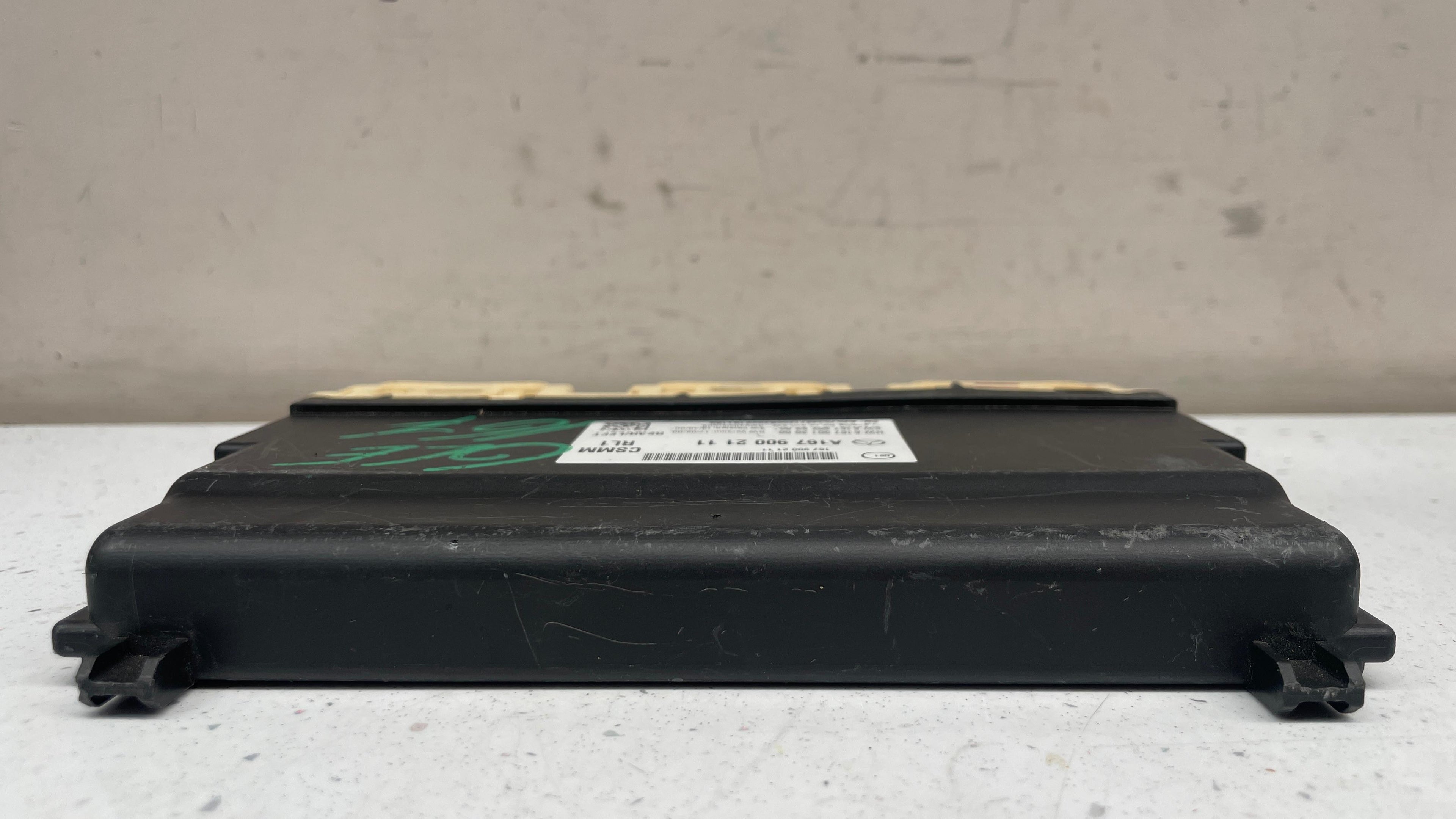 A1679002111 MERCEDES REAR SEAT CONTROL