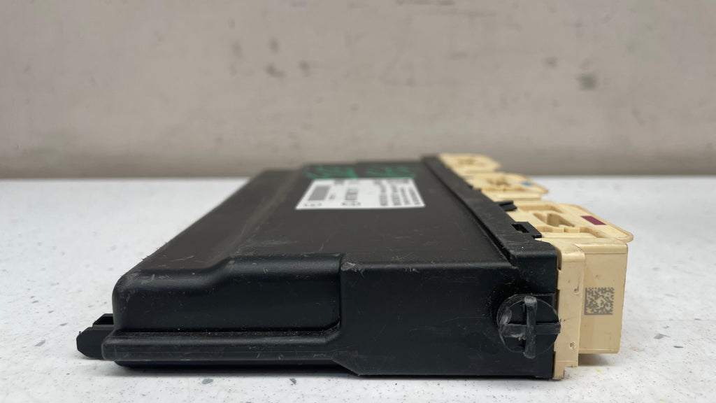 A1679002111 MERCEDES REAR SEAT CONTROL