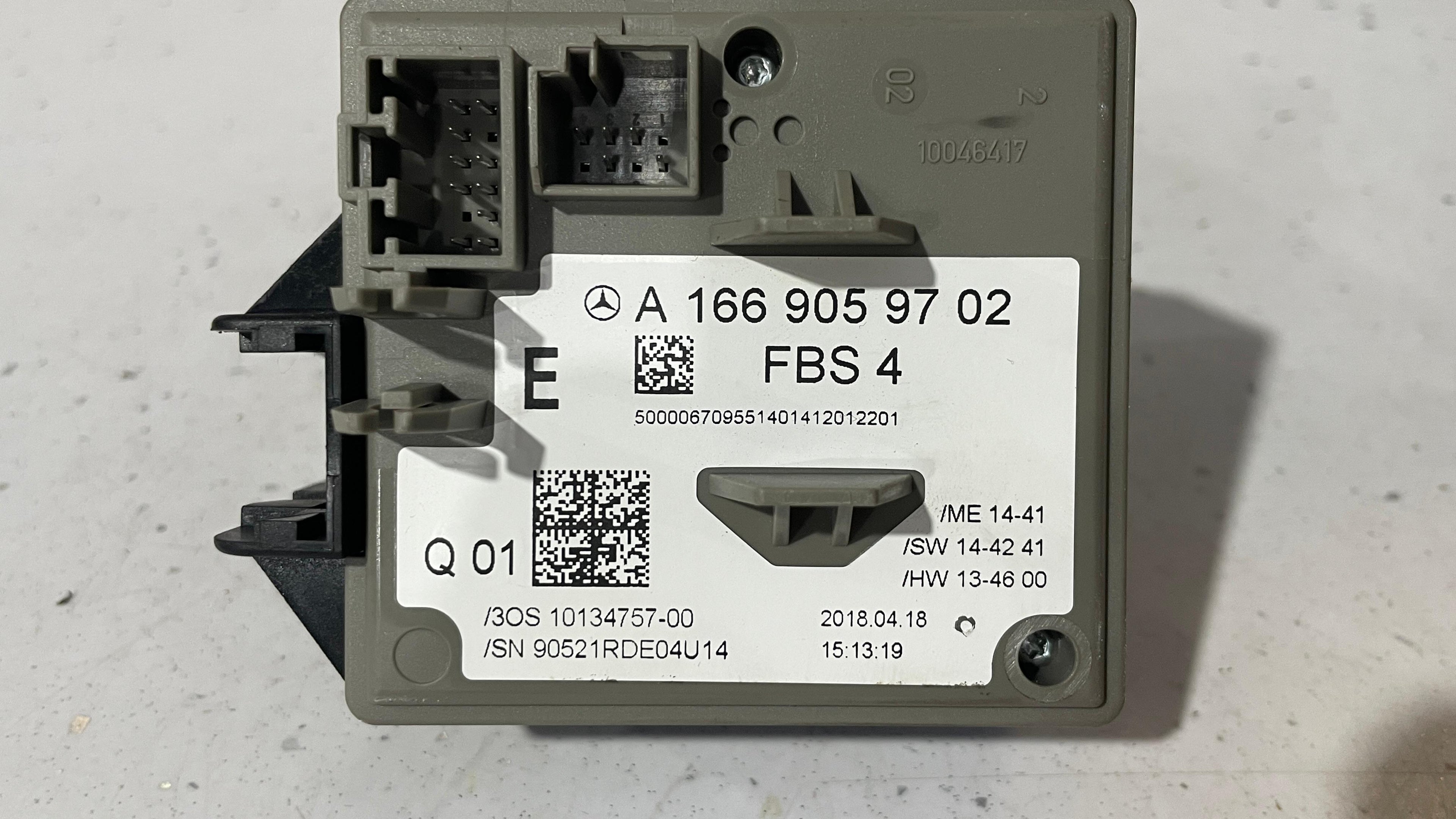 A1669059702 MERCEDES IGNITION STARTER SWITCH