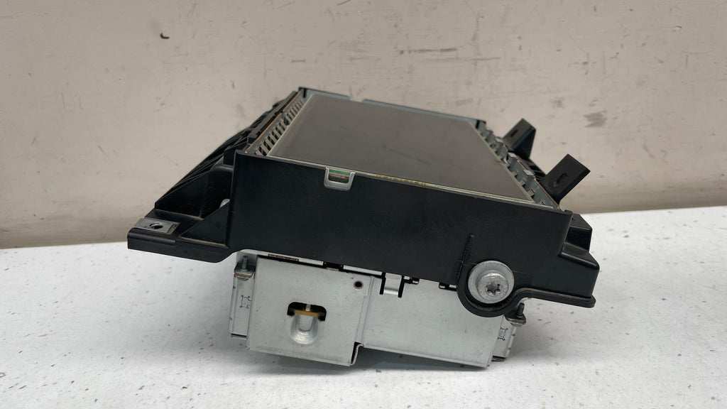 DH5210E889AE LAND ROVER NAVIGATION DISPLAY SCREEN