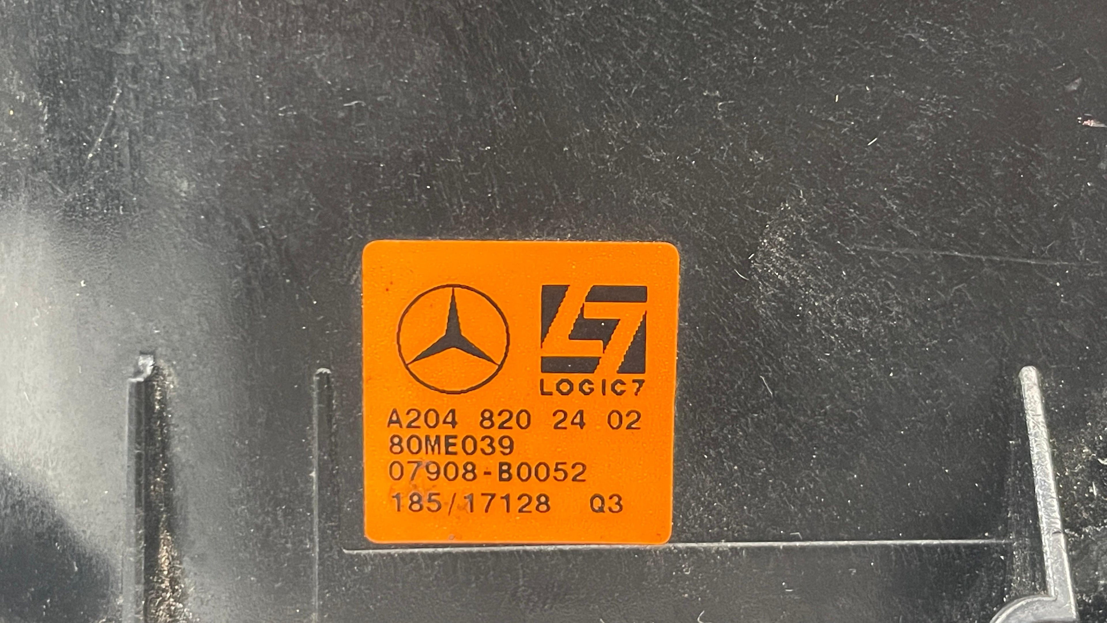 A2048202402 MERCEDES REAR LAMP CONTROL