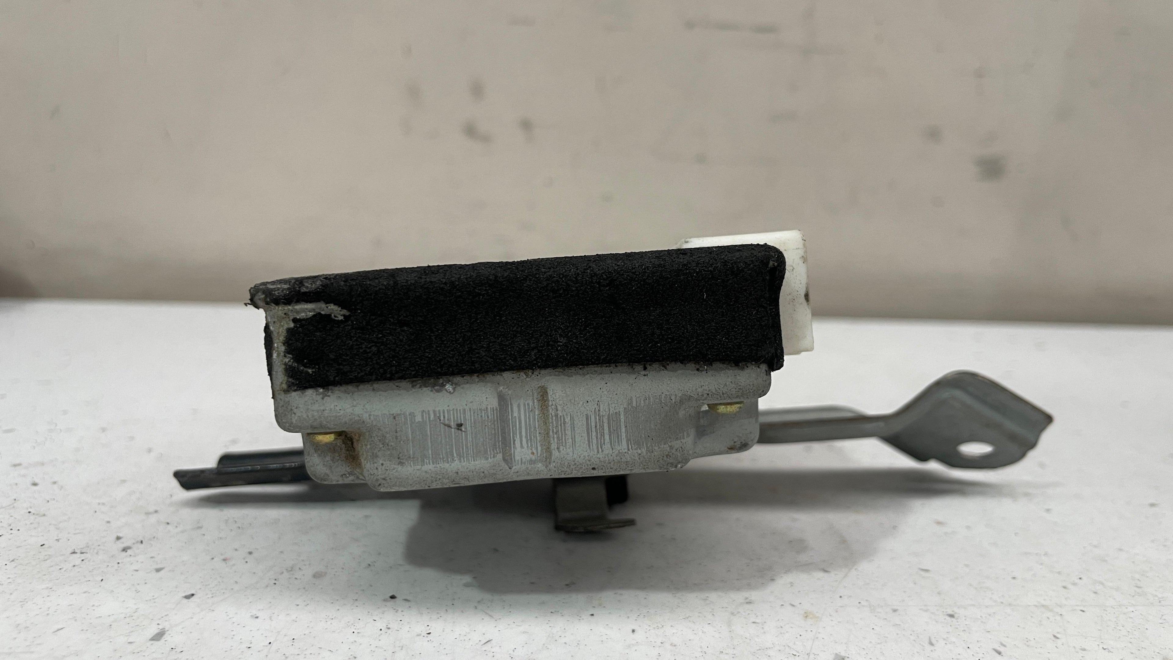 89540-60100 TOYOTA LAND CRUISER  ABS CONTROL ECU