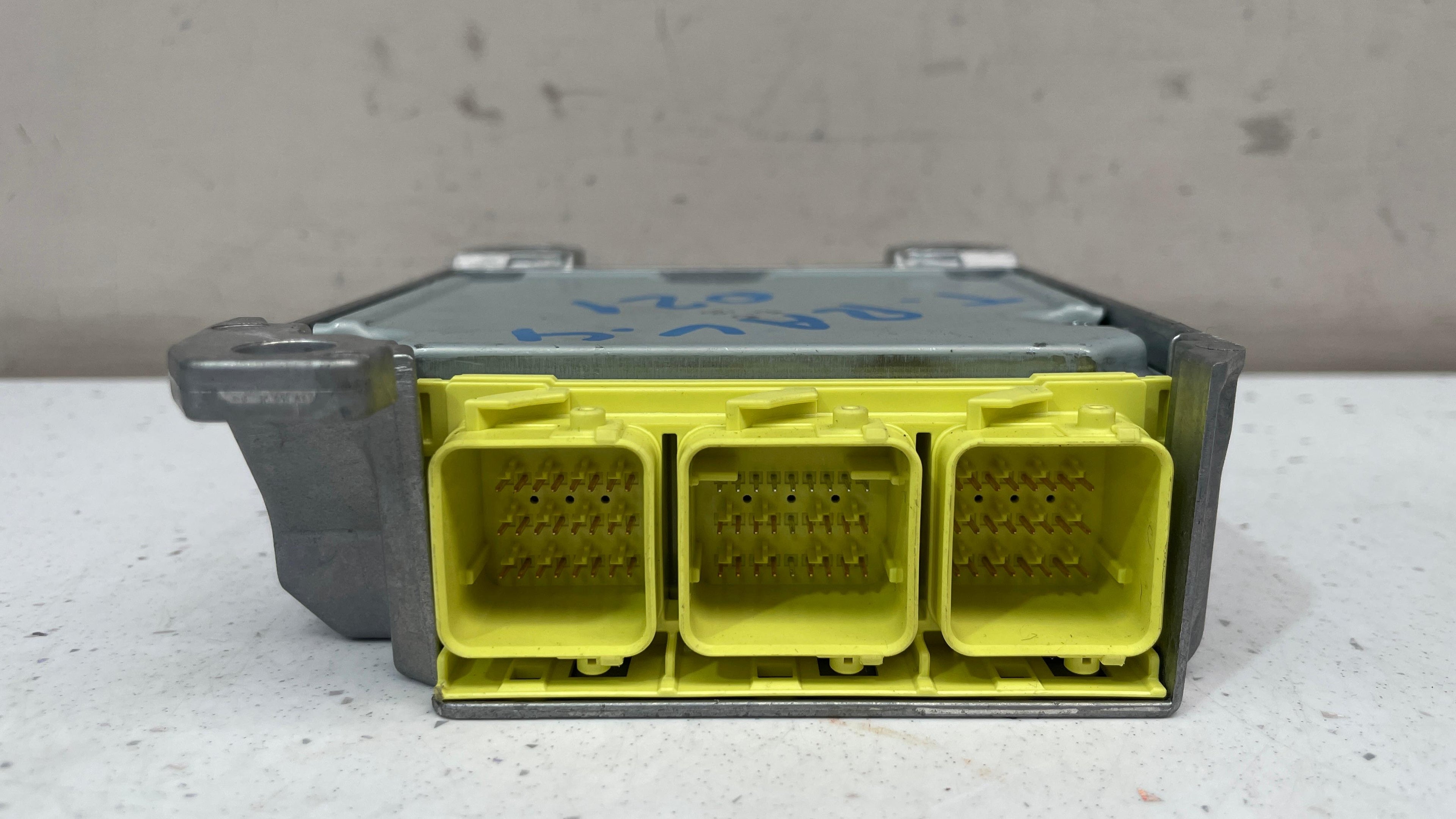 89170-0R230 TOYOTA SRS SENSOR CONTROL