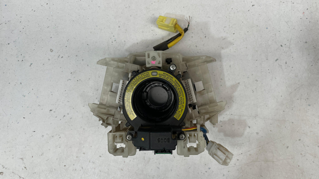 8651A006 MITSUBSHI STEERING ANGLE  ANGULAR VELOCITY SENSOR