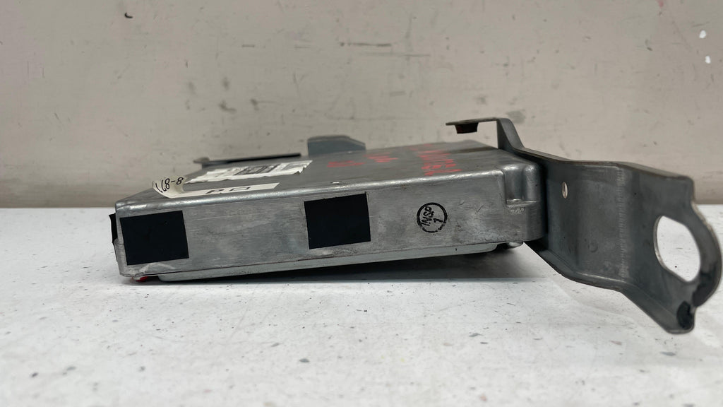 89661-60E80 TOYOTA ENGINE CONTROL ECU