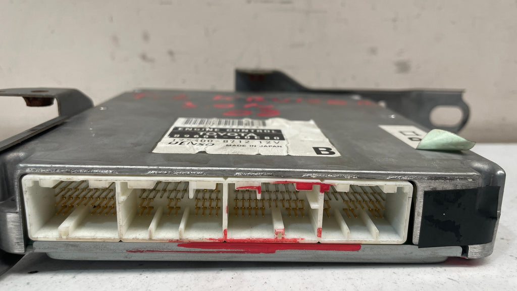 89661-60E80 TOYOTA ENGINE CONTROL ECU