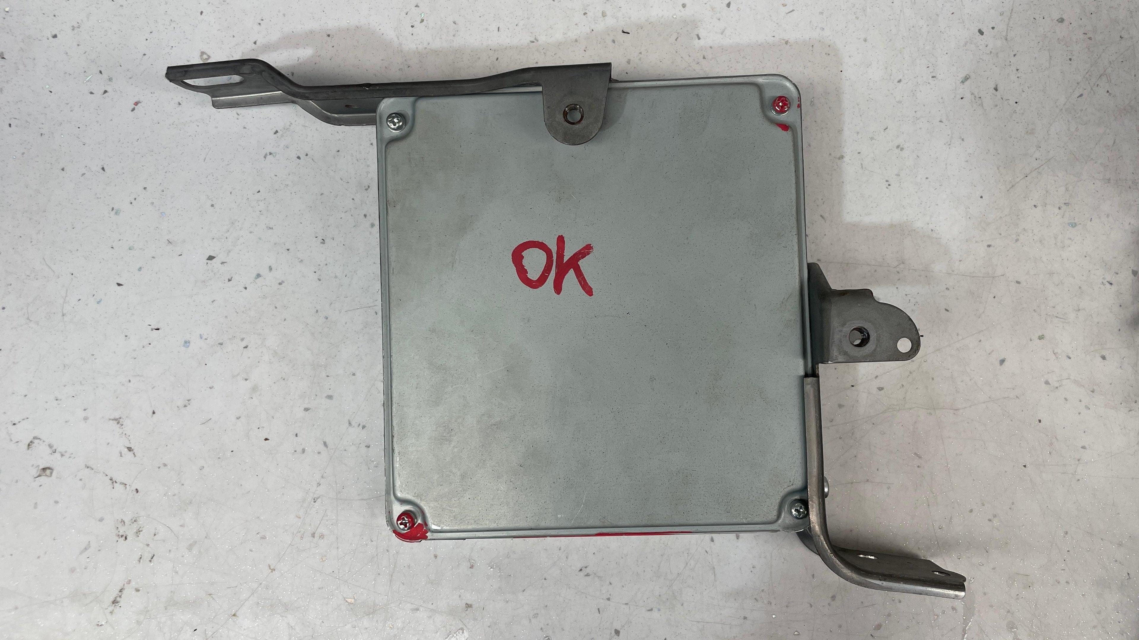 89661-60E80 TOYOTA ENGINE CONTROL ECU