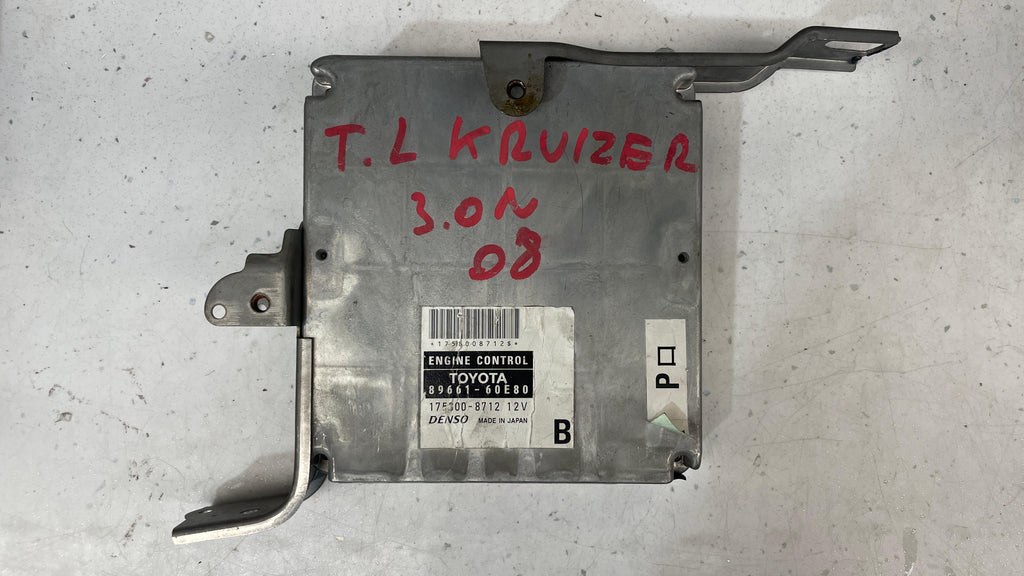 89661-60E80 TOYOTA ENGINE CONTROL ECU
