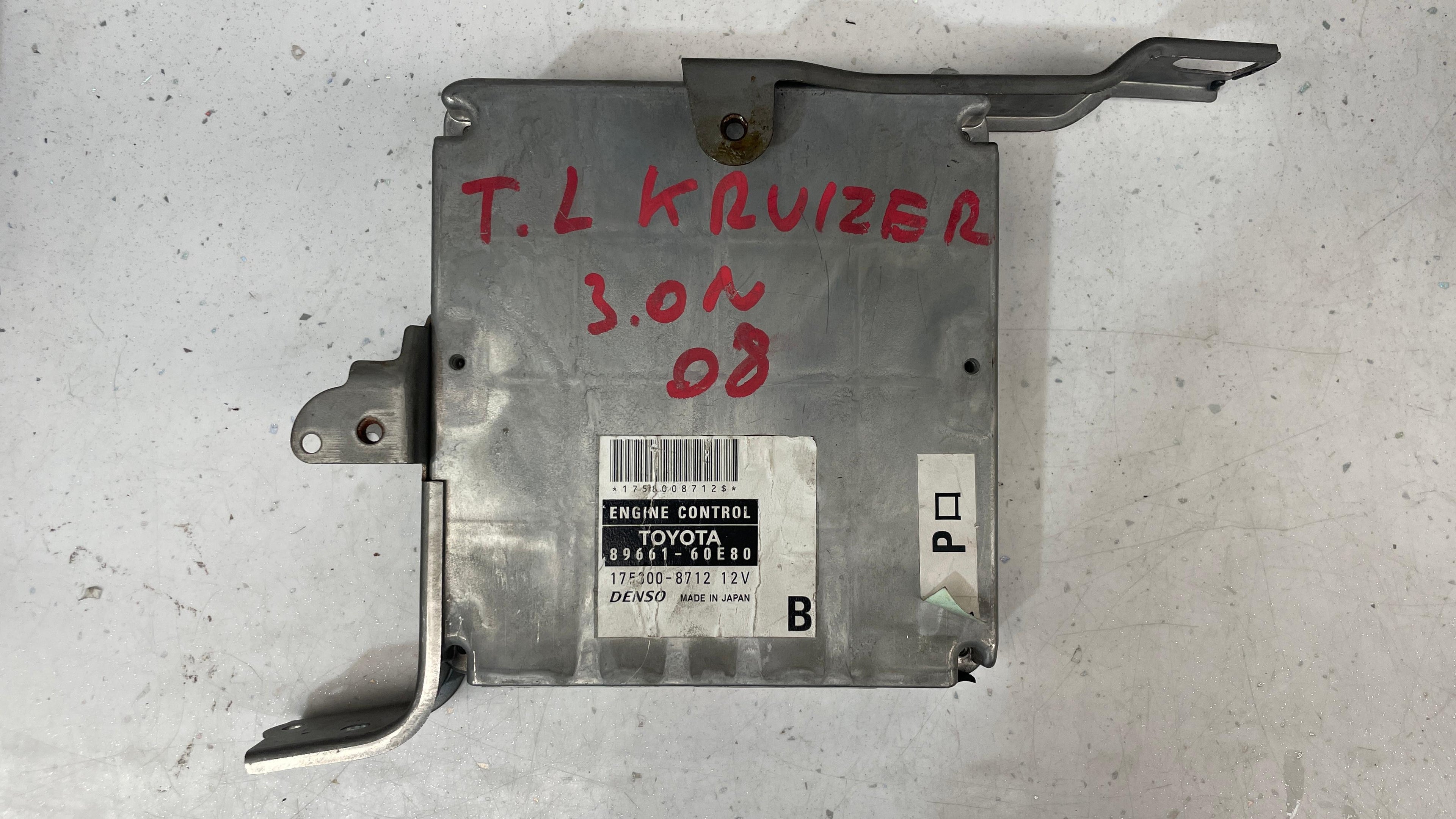 89661-60E80 TOYOTA ENGINE CONTROL ECU