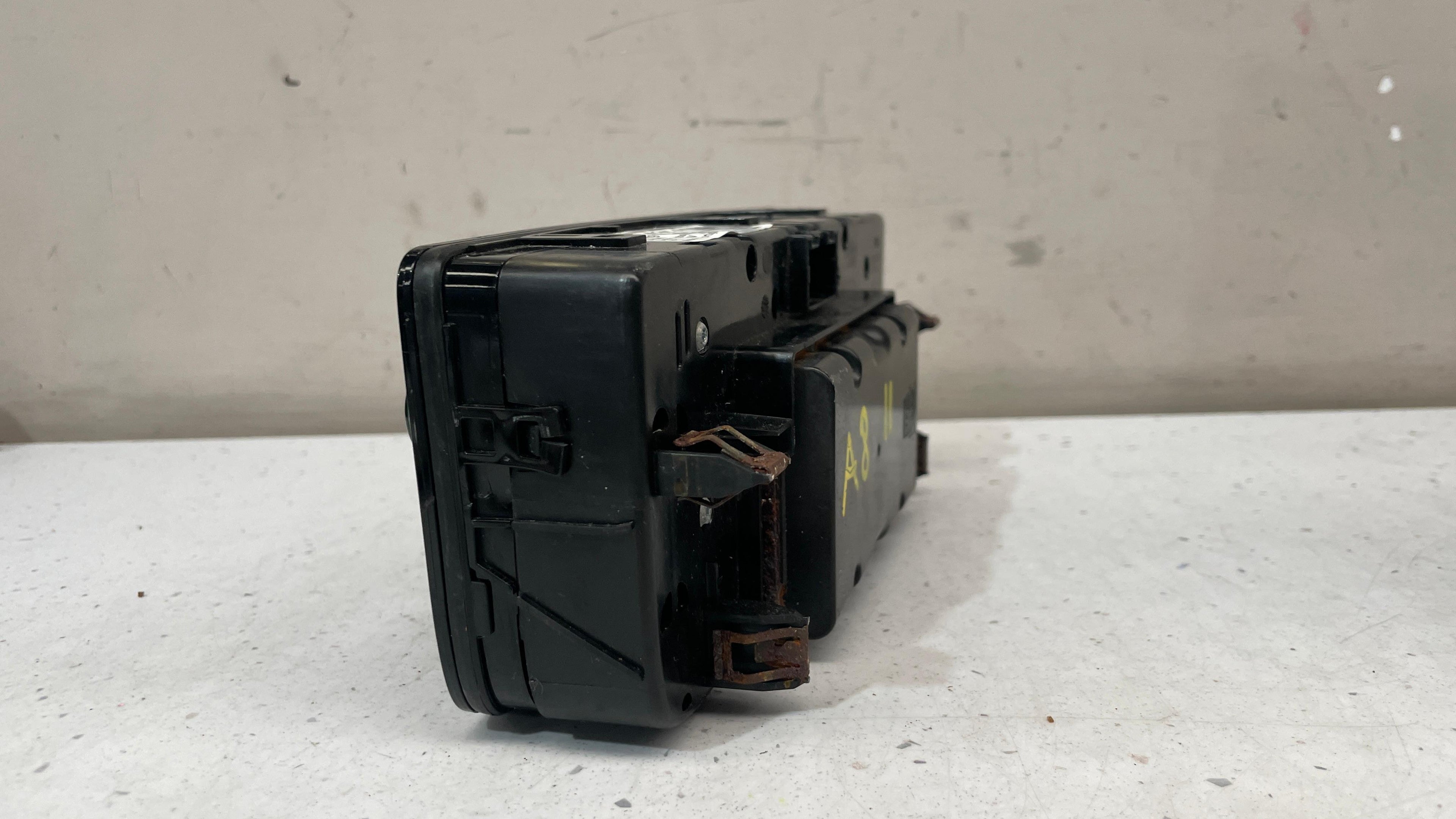 4H1919600H AUDI A8 PANEL CONTROL UNIT MMI