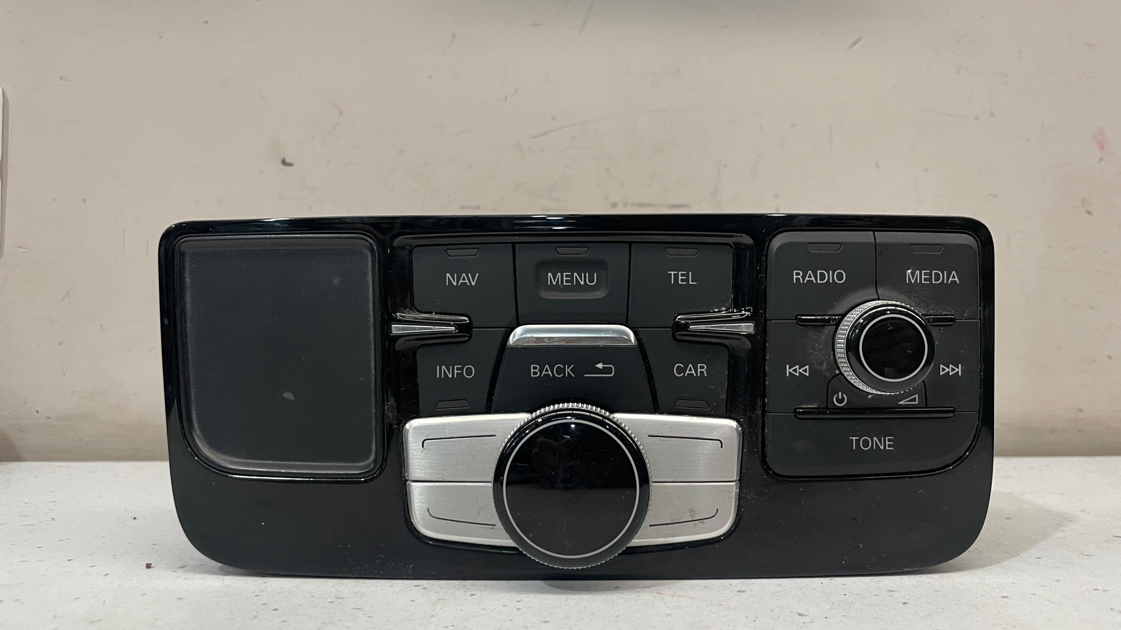 4H1919600H AUDI A8 PANEL CONTROL UNIT MMI