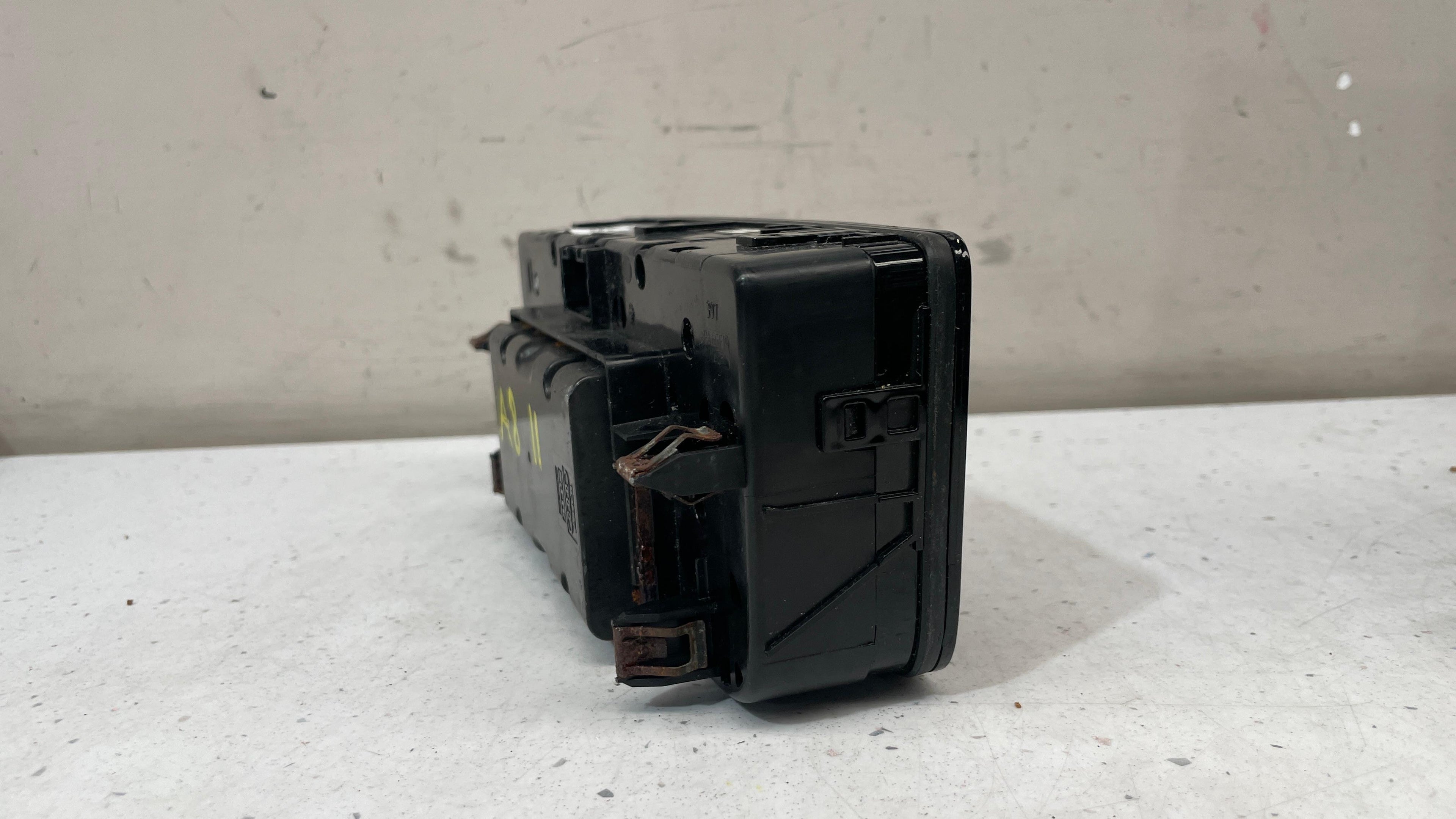 4H1919600H AUDI A8 PANEL CONTROL UNIT MMI