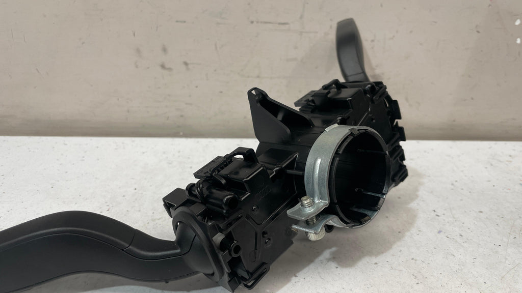 4G0953502AE AUDI A4  STEERING COMBI SWITCH