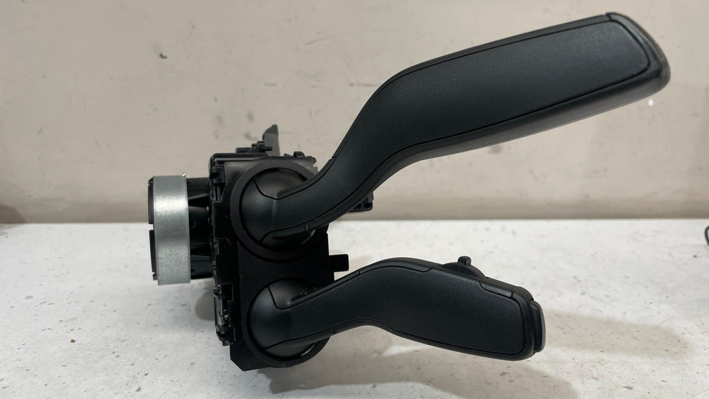 4G0953502AE AUDI A4  STEERING COMBI SWITCH