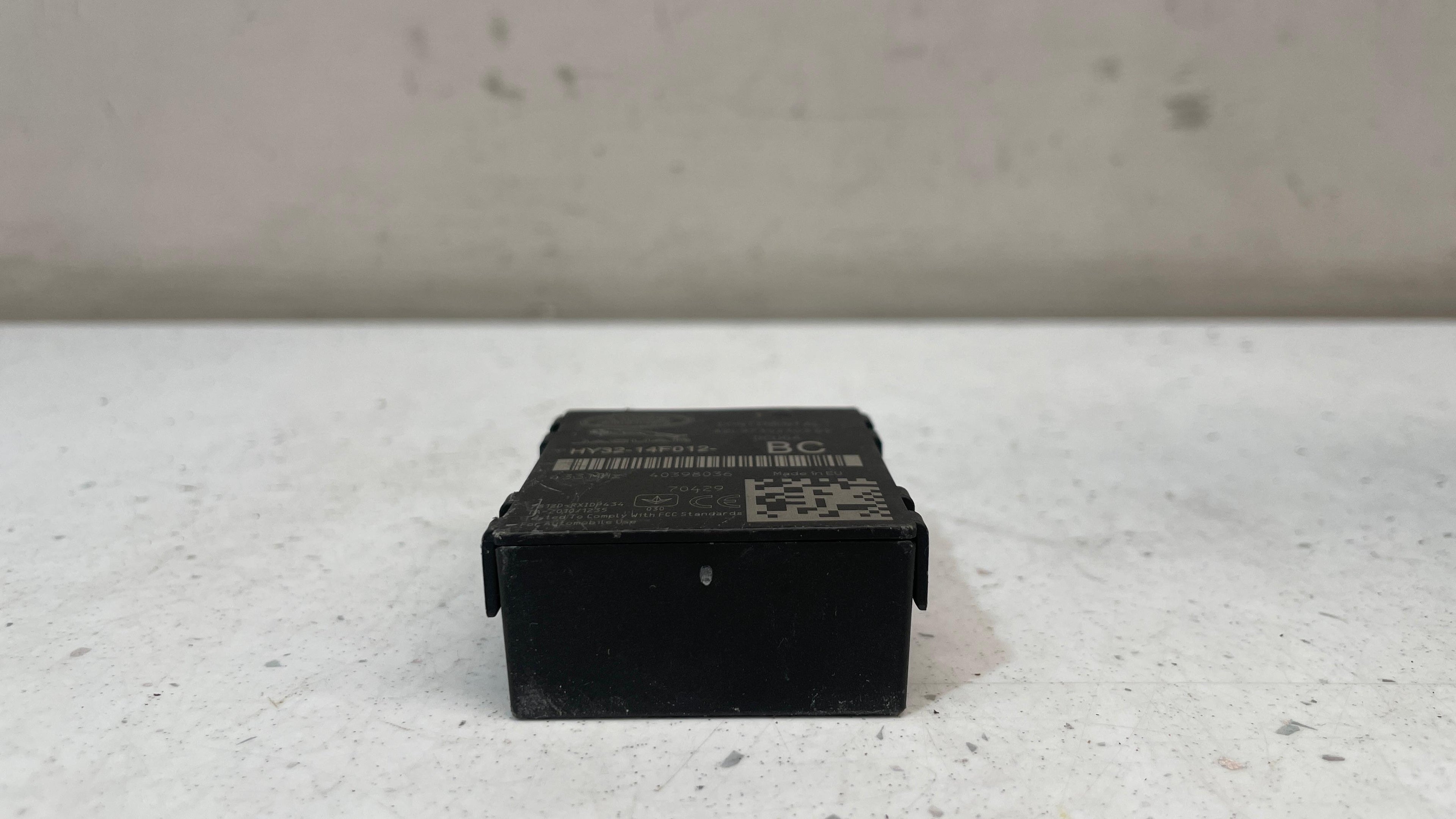 HY32-14F012-BC LAND ROVER TYRE PRESSURE CONTROL MODULE