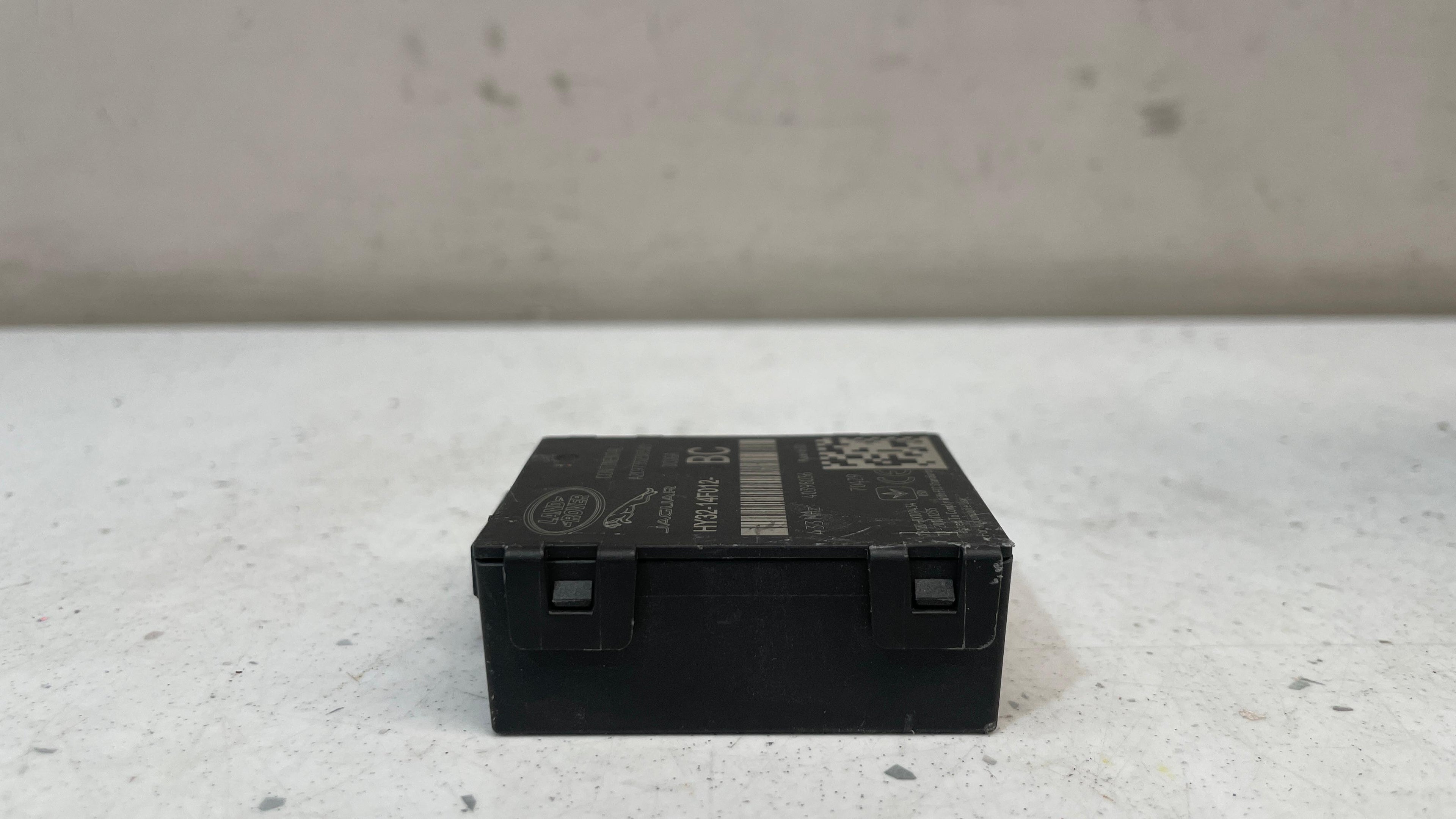 HY32-14F012-BC LAND ROVER TYRE PRESSURE CONTROL MODULE