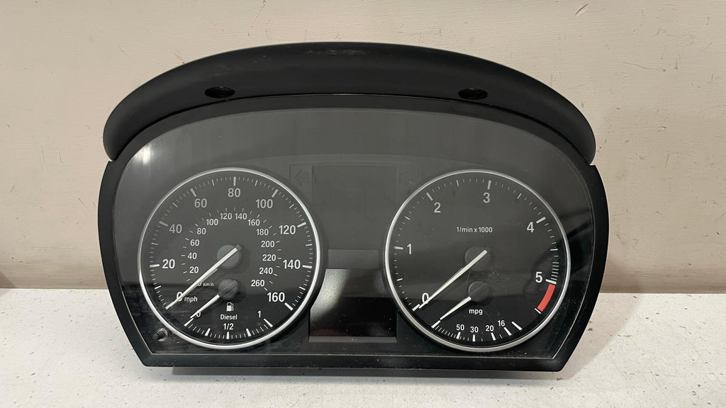 2259446-07 BMW X1 INSTRUMENT CLUSTER PANEL