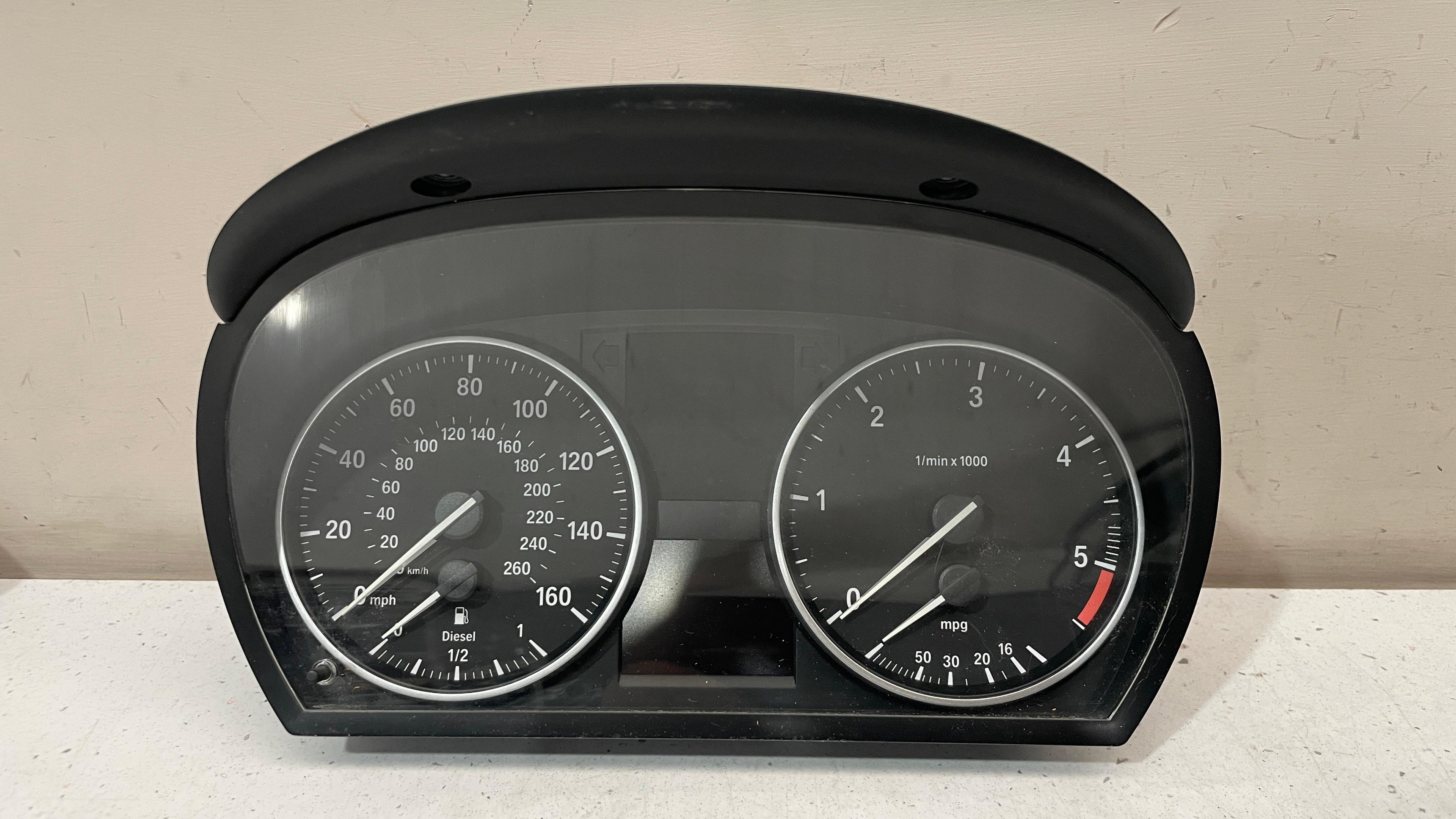 2259446-07 BMW X1 INSTRUMENT CLUSTER PANEL