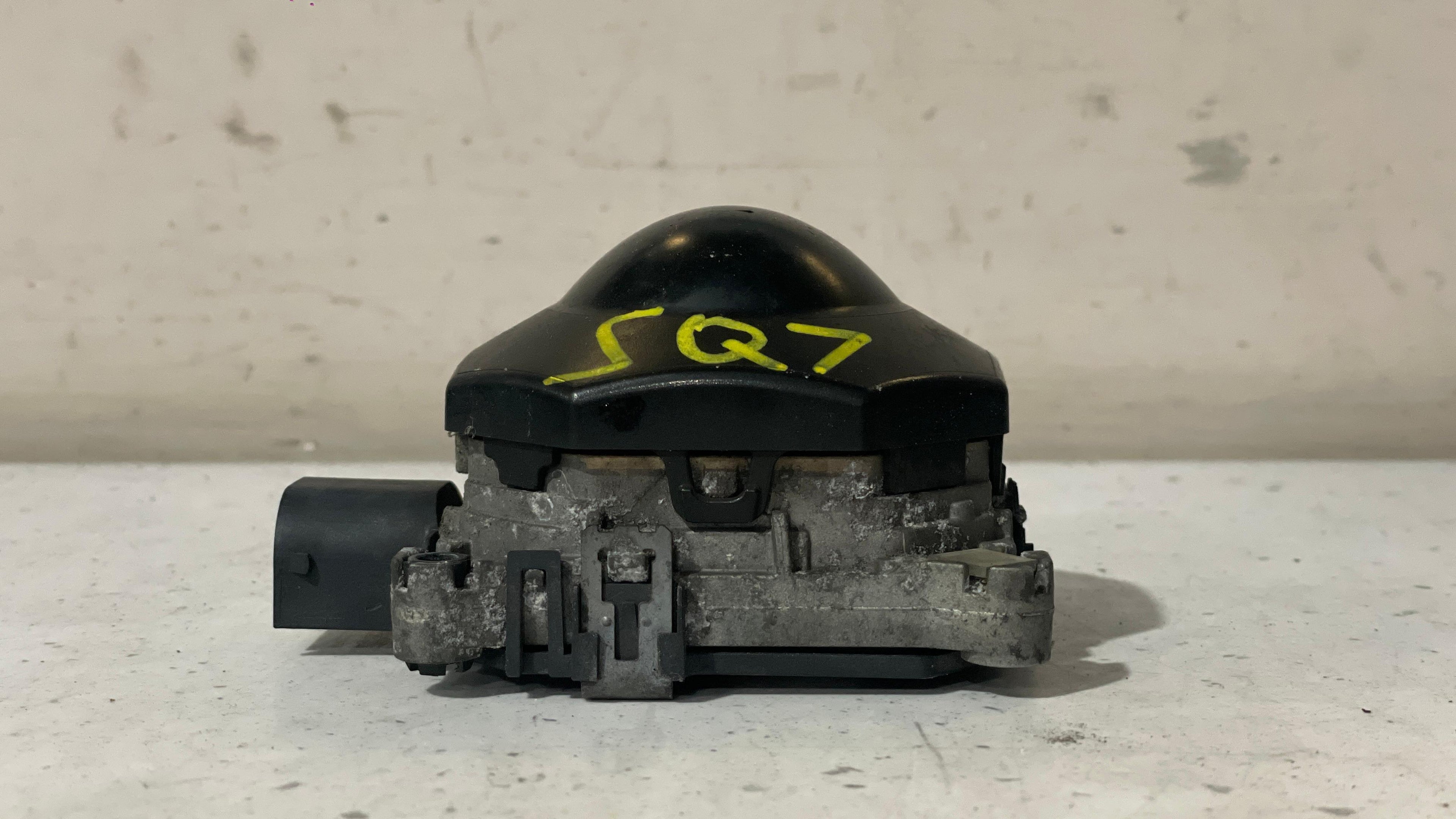 4M0907561E AUDI SQ7 DISTRONIC RADAR SENSOR