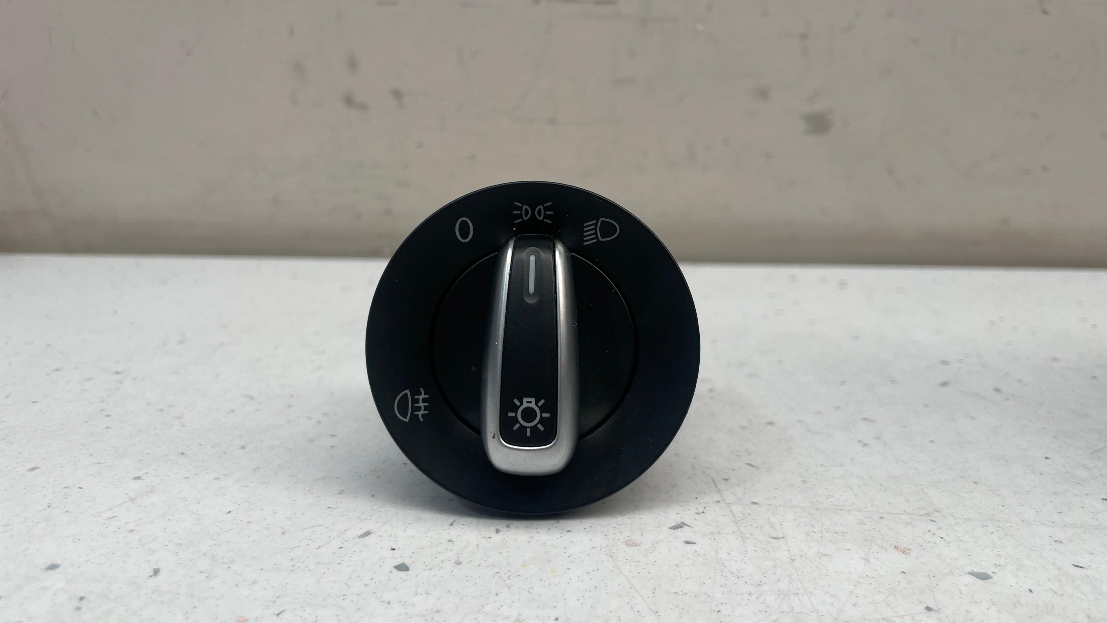 3C8941431B AUDI HEADLIGHT SWITCH CONTROL UNIT