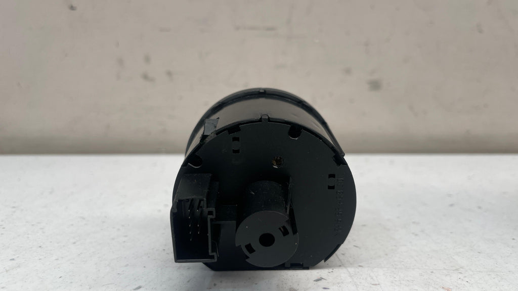 3C8941431B AUDI HEADLIGHT SWITCH CONTROL UNIT