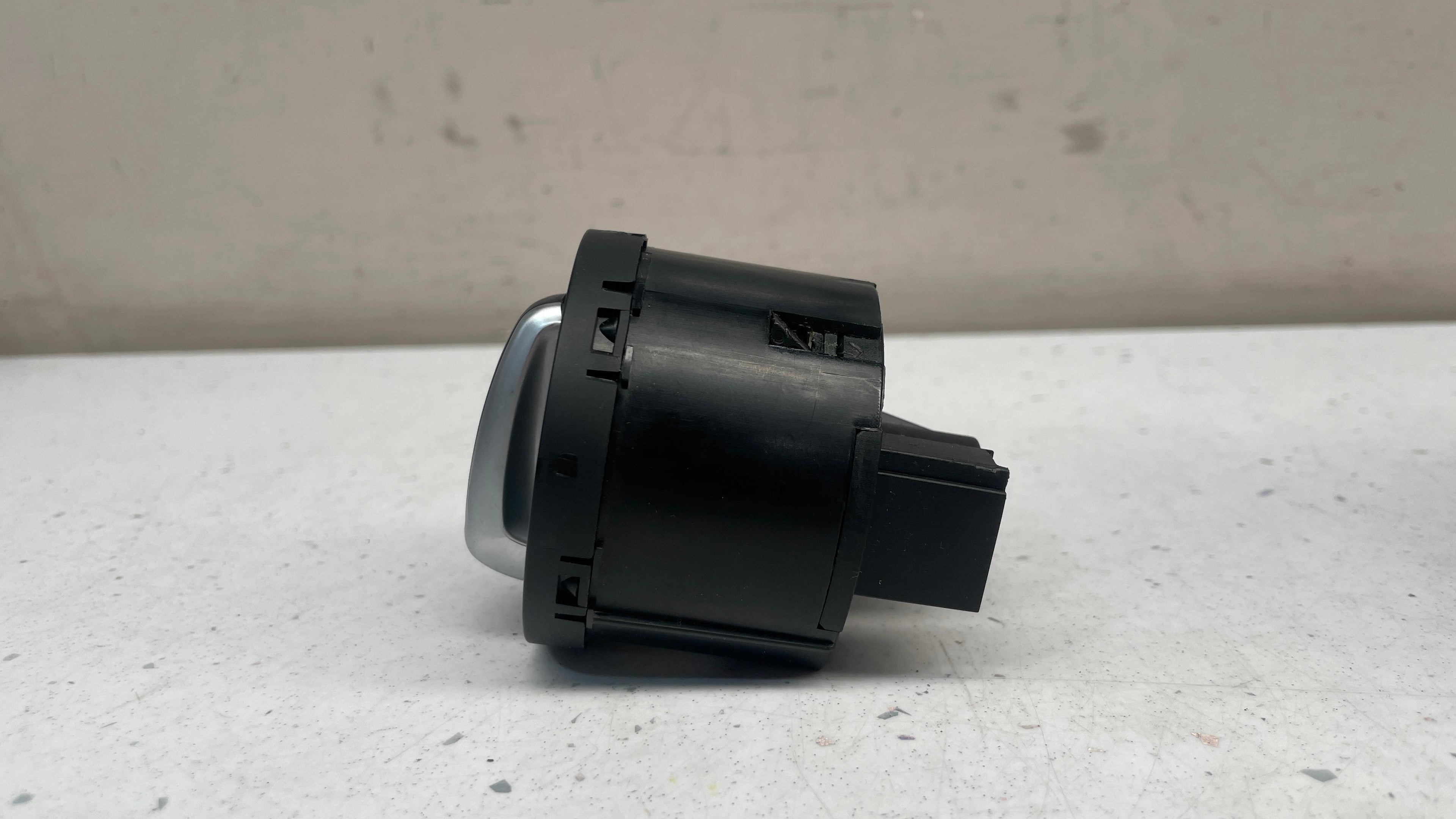3C8941431B AUDI HEADLIGHT SWITCH CONTROL UNIT