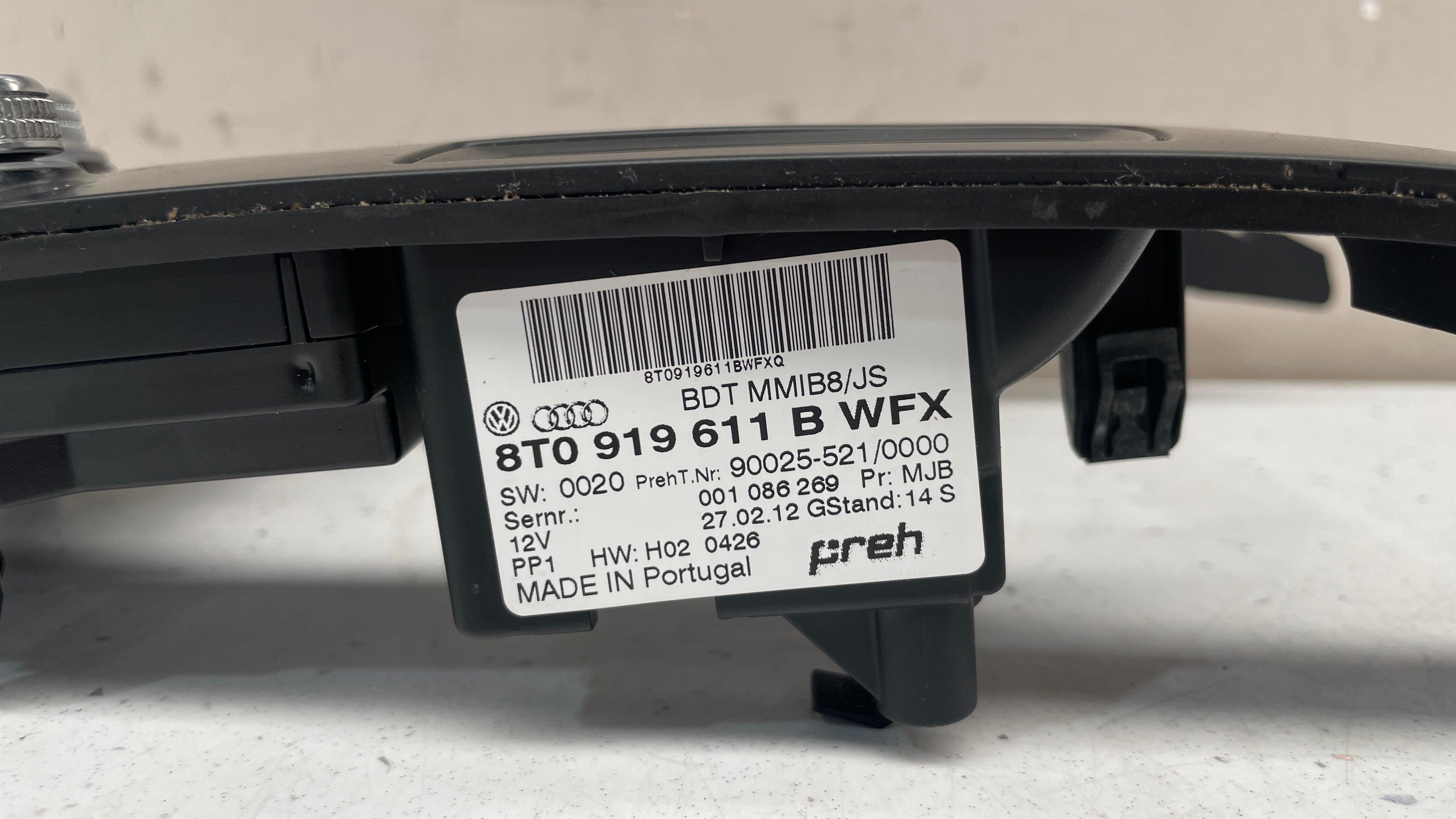 8T0919611B AUDI MULTIMEDIA CONTROL HEAD UNIT