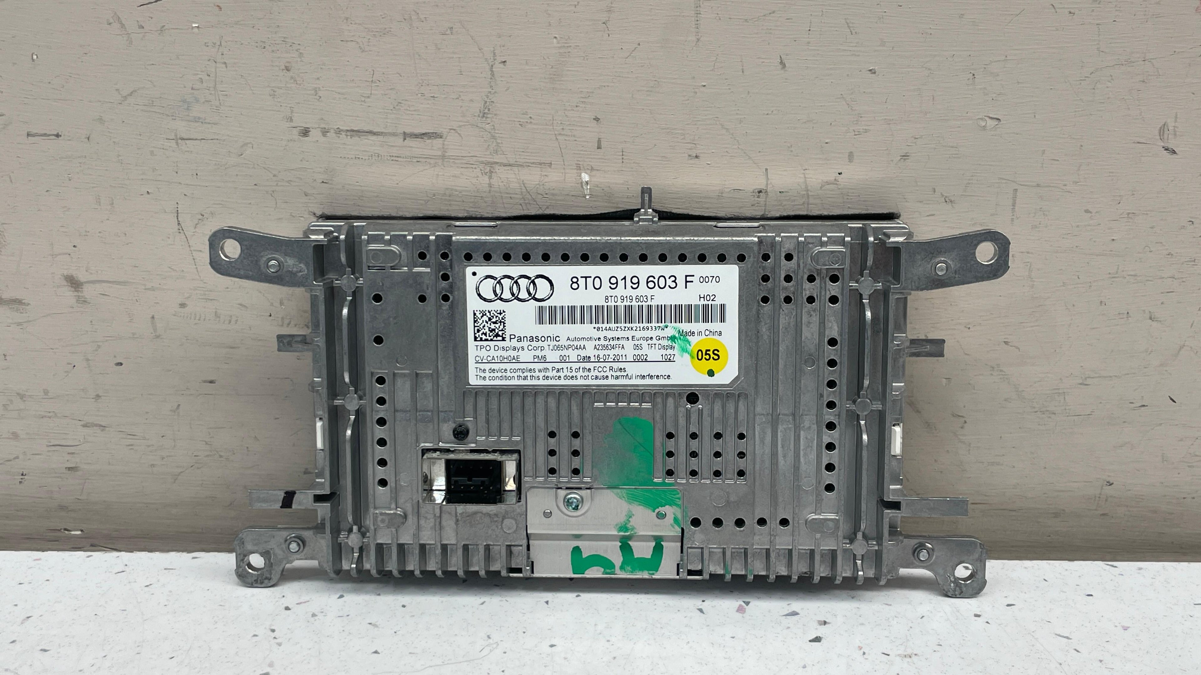 8T0919603F AUDI A4 NAVIGATION DISPLAY SCREEN