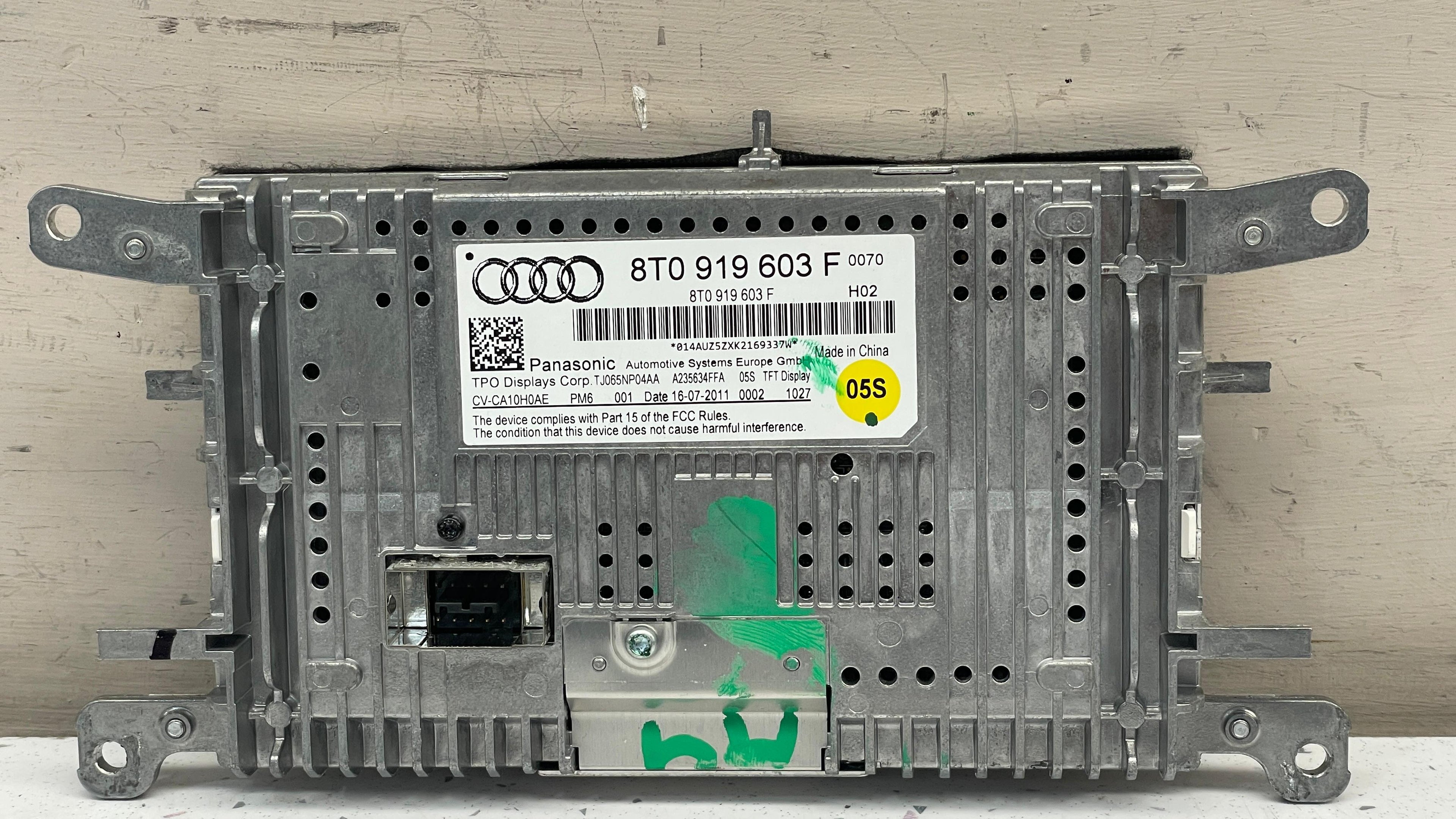 8T0919603F AUDI A4 NAVIGATION DISPLAY SCREEN
