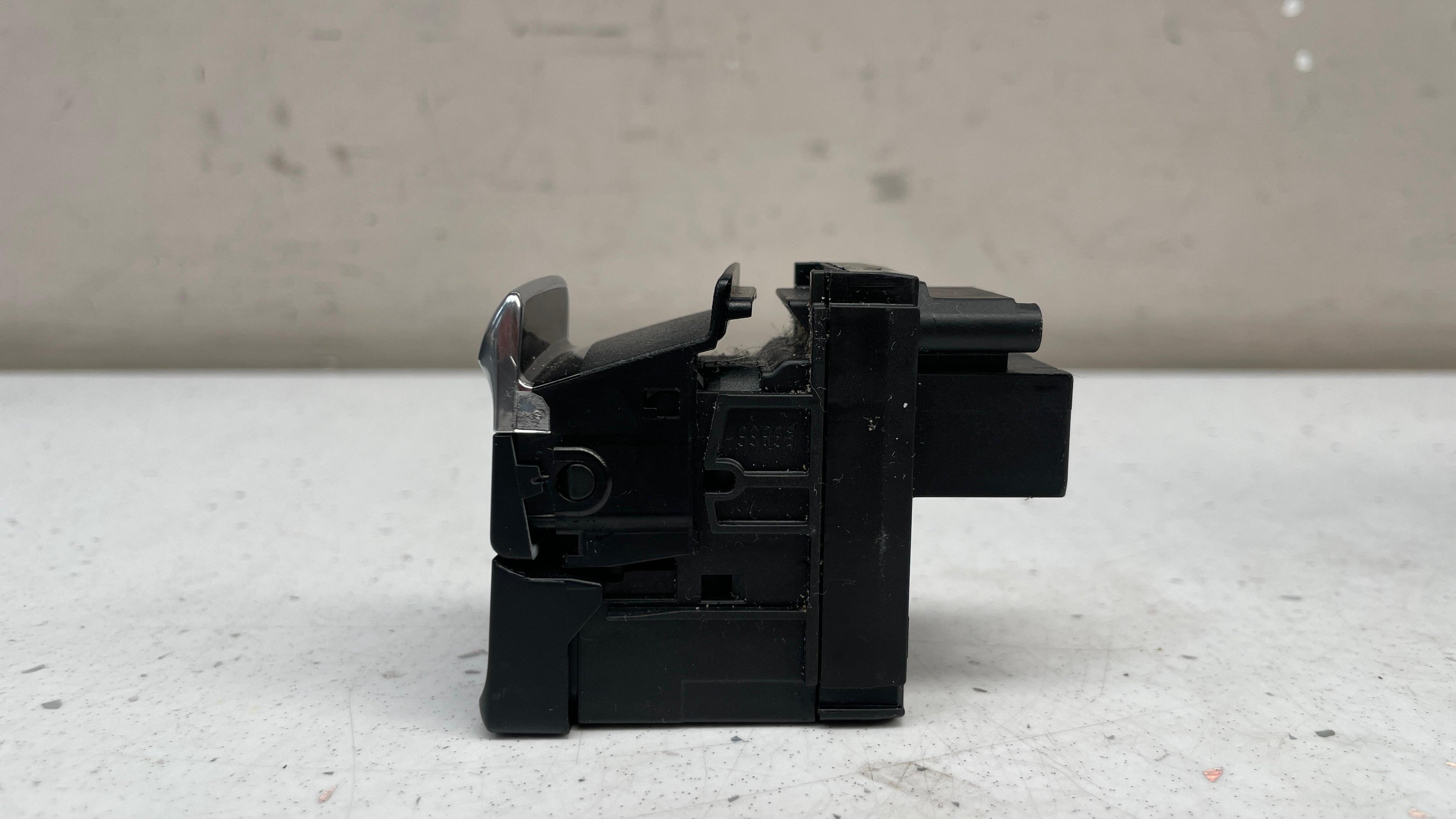 8K1927225E AUDI Q5 HAND PARKING BRAKE SWITCH
