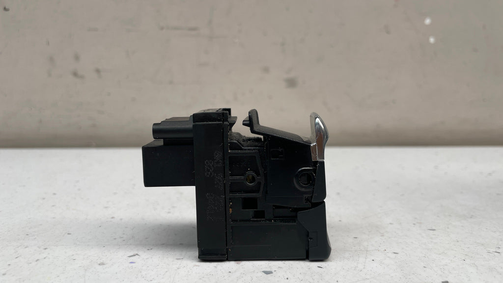 8K1927225E AUDI Q5 HAND PARKING BRAKE SWITCH