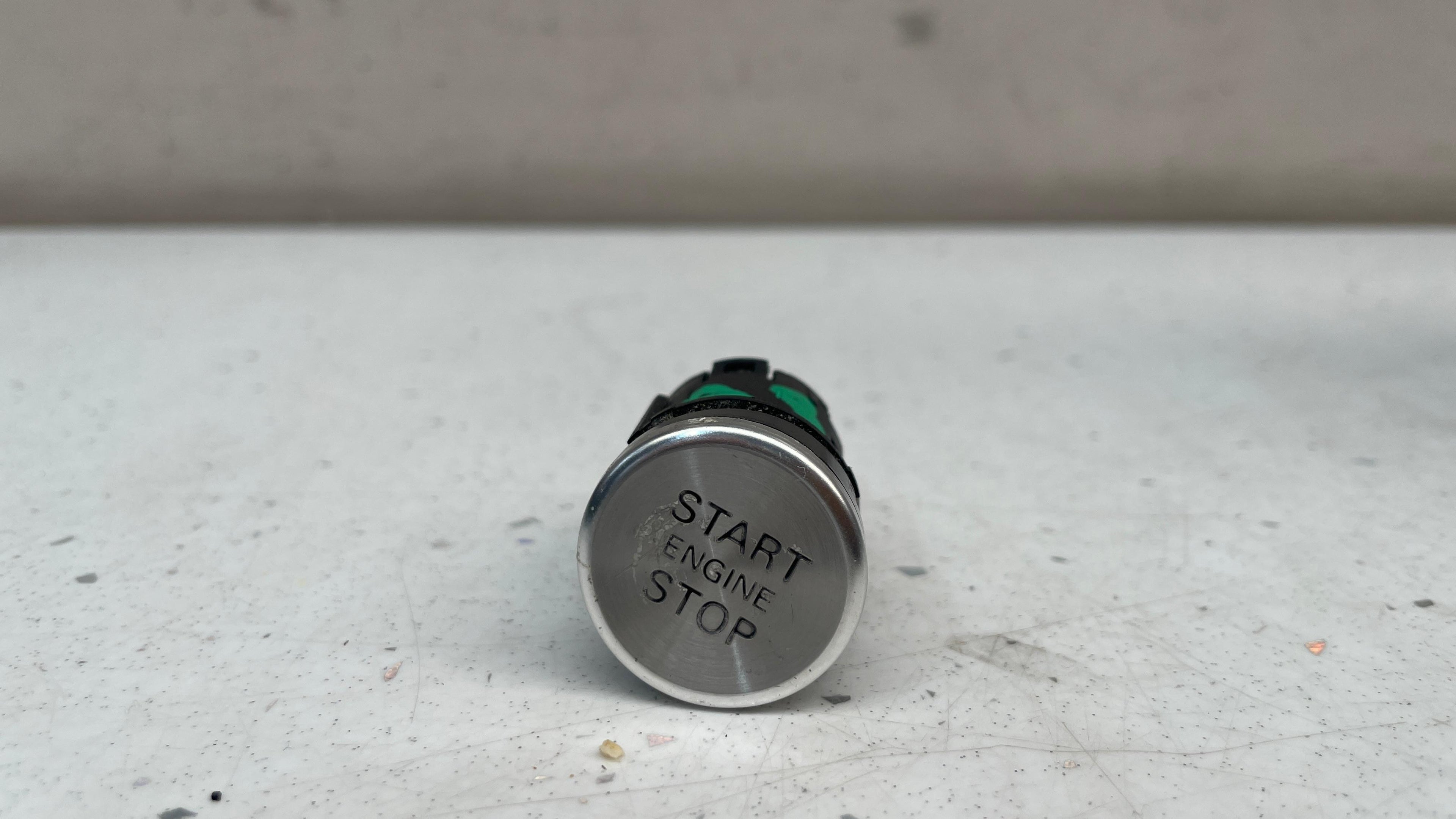 4H1905217A AUDI A8 IGNITION START STOP BUTTON
