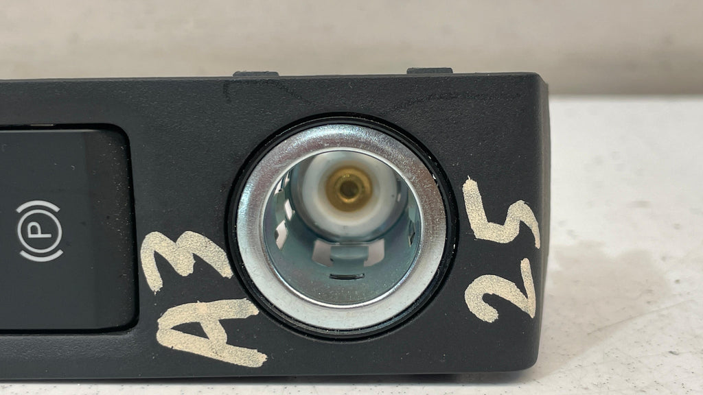 8Y0863349 AUDI A3 PARKING BRAKE SWITCH CONTROL