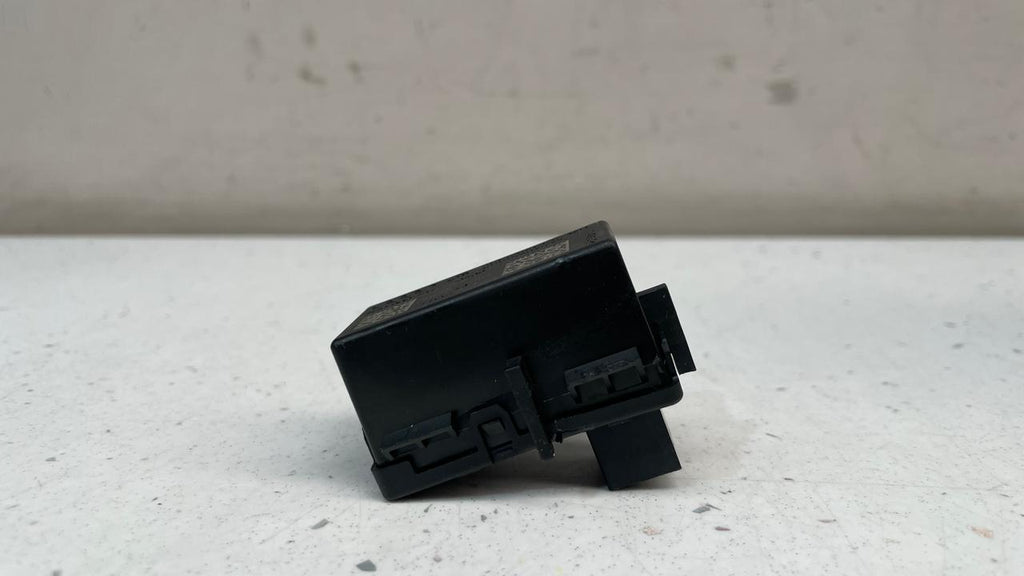 4H0909131 AUDI IGNITION SWITCH CONTROL LOCK RELAY