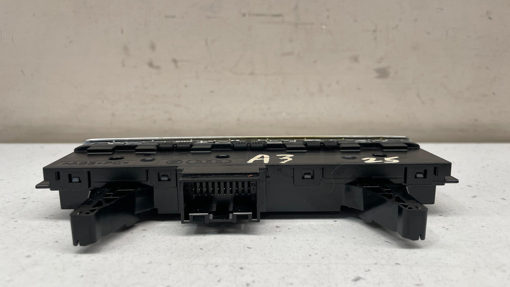 8Y0925301CL AUDI A3 CENTER CONSOLE SWITCH ASSEMBLY