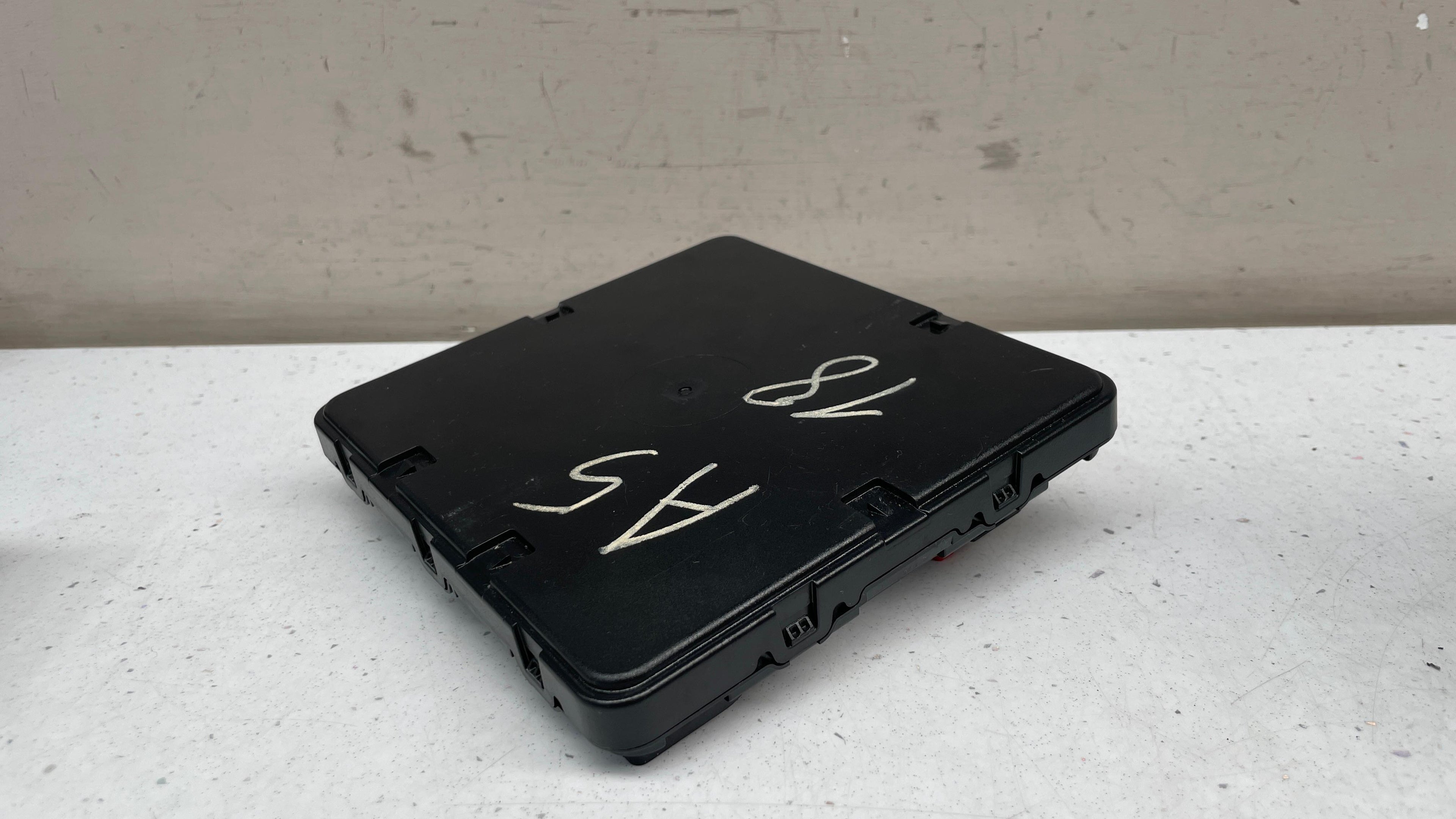 8W1907064AC AUDI A5 BODY COMFORT CONVENIENCE CONTROL MODULE