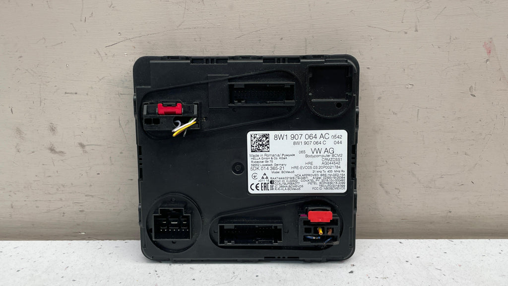 8W1907064AC AUDI A5 BODY COMFORT CONVENIENCE CONTROL MODULE