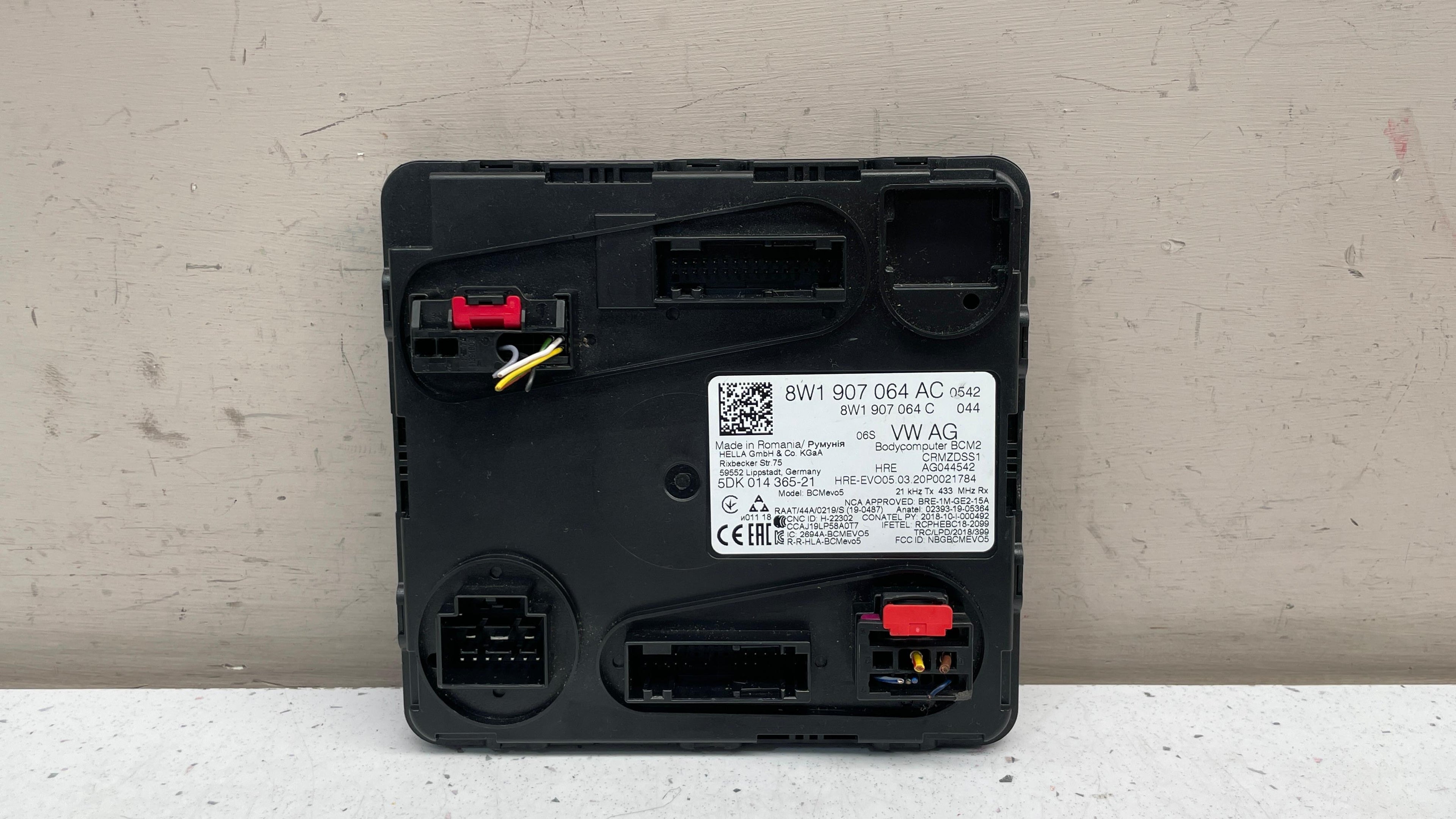 8W1907064AC AUDI A5 BODY COMFORT CONVENIENCE CONTROL MODULE
