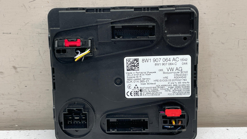 8W1907064AC AUDI A5 BODY COMFORT CONVENIENCE CONTROL MODULE