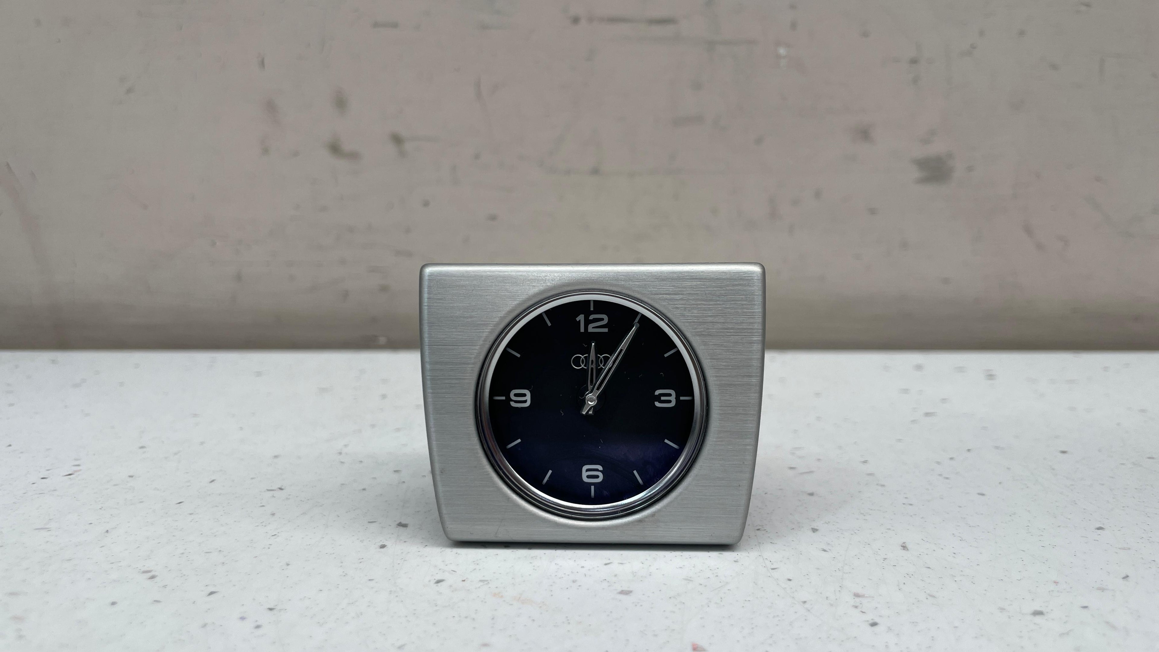 4H0919204H AUDI A8 ANALOG CLOCK DASHBOARD