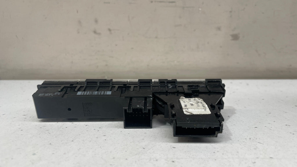 4H1959673Q AUDI A8 LEFT DASH MULTI SWITCH