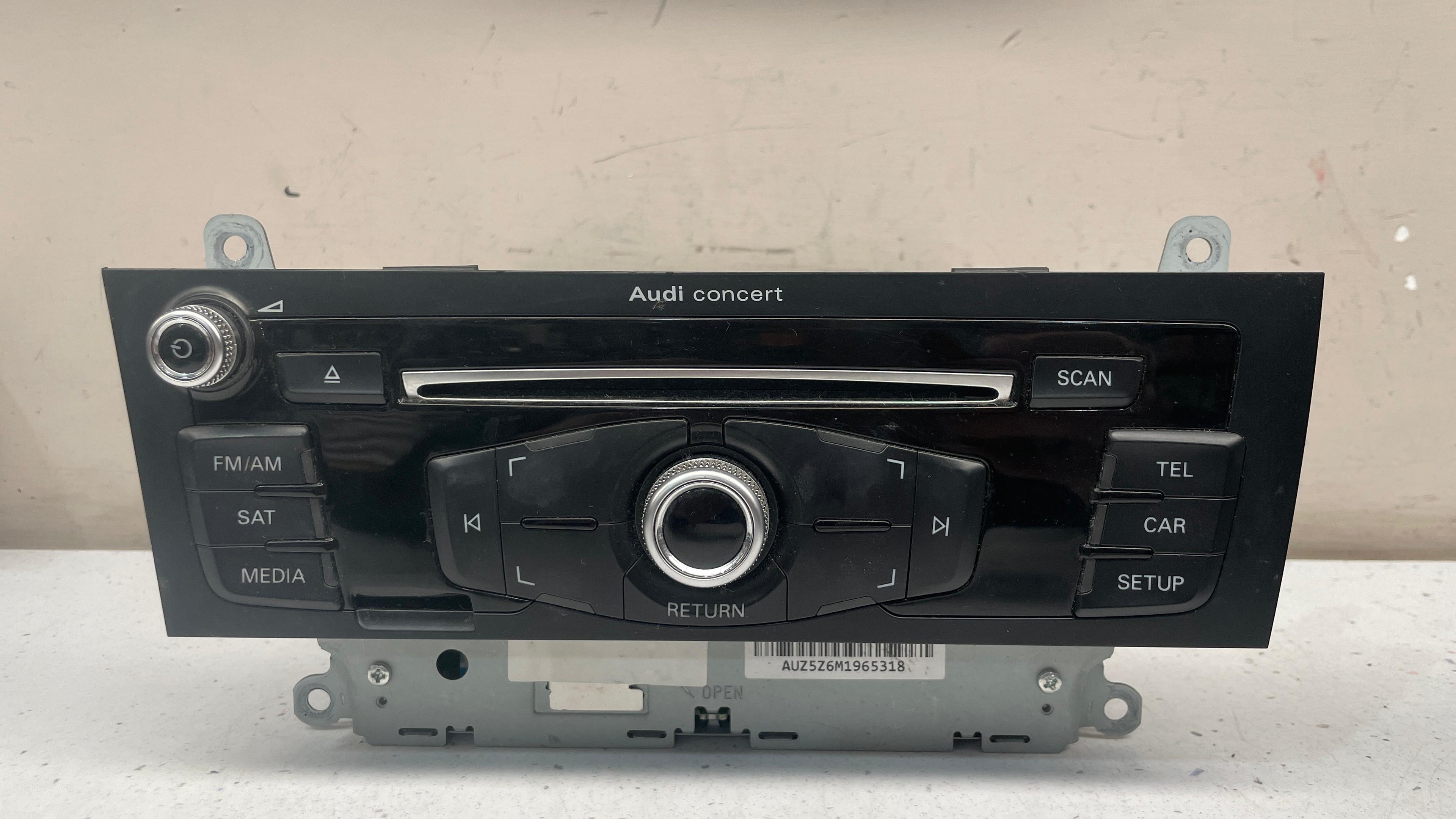 8R1035186Q AUDI A5 RADIO RECEIVER UNIT CD PLAYER