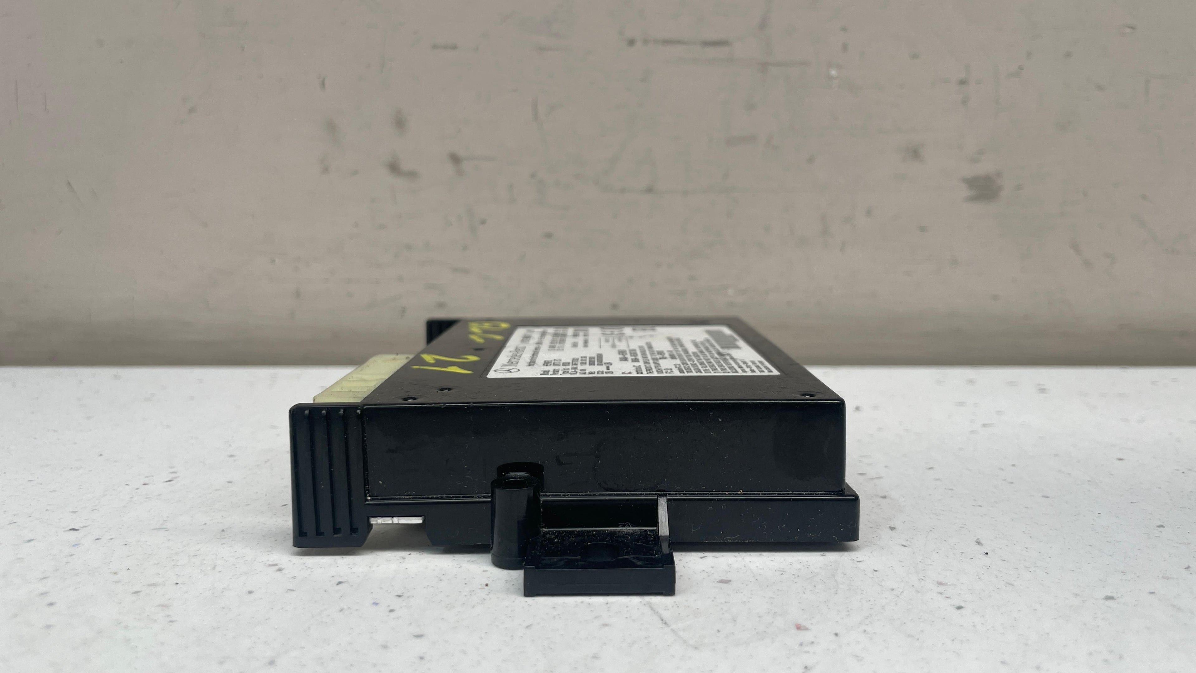 A2139003617 MERCEDES TELEMATIC COMMUNICATION CONTROL MODULE