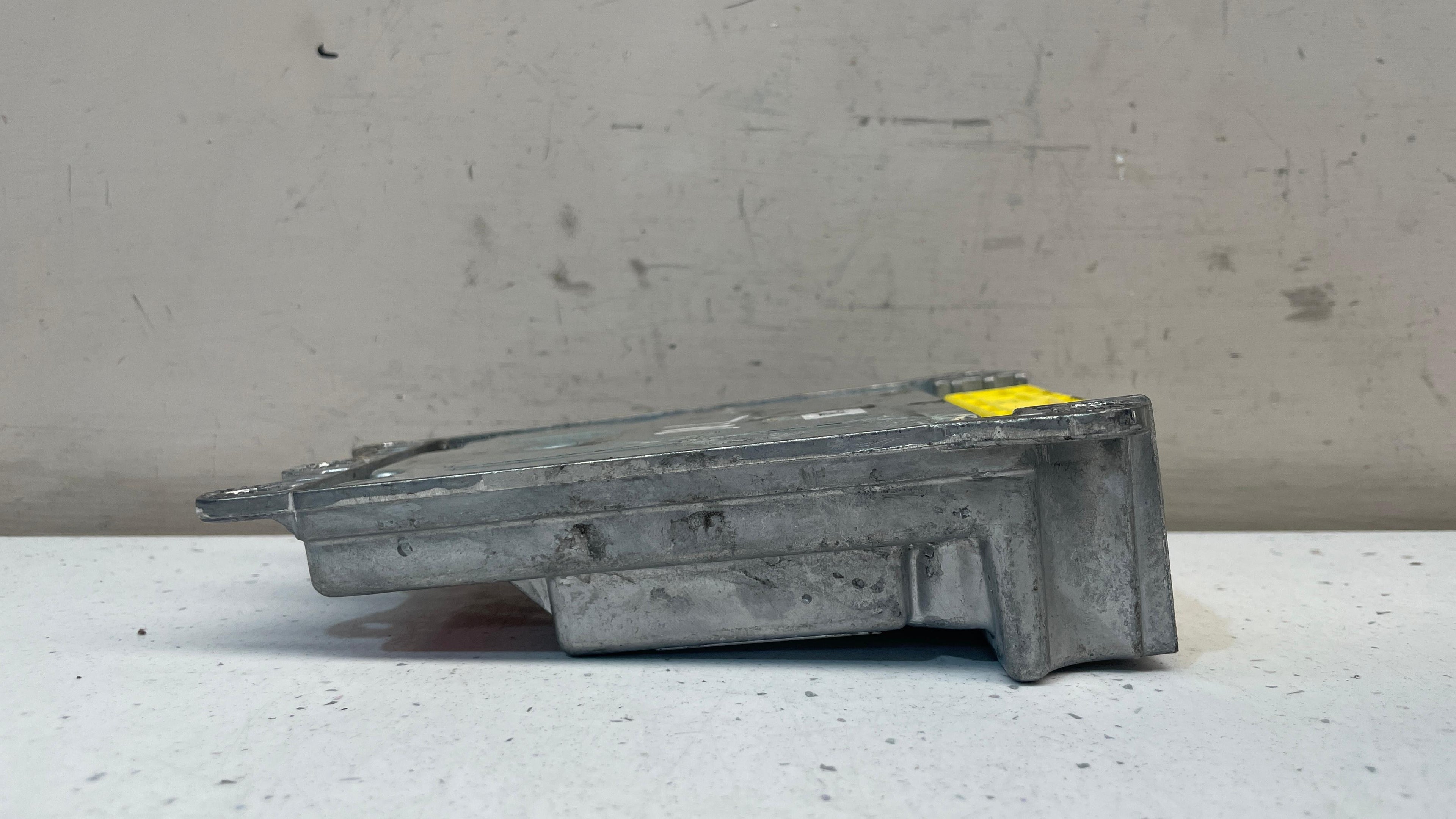 A1648209585 MERCEDES W164 SAFETY RESTRAINT CONTROL MODULE