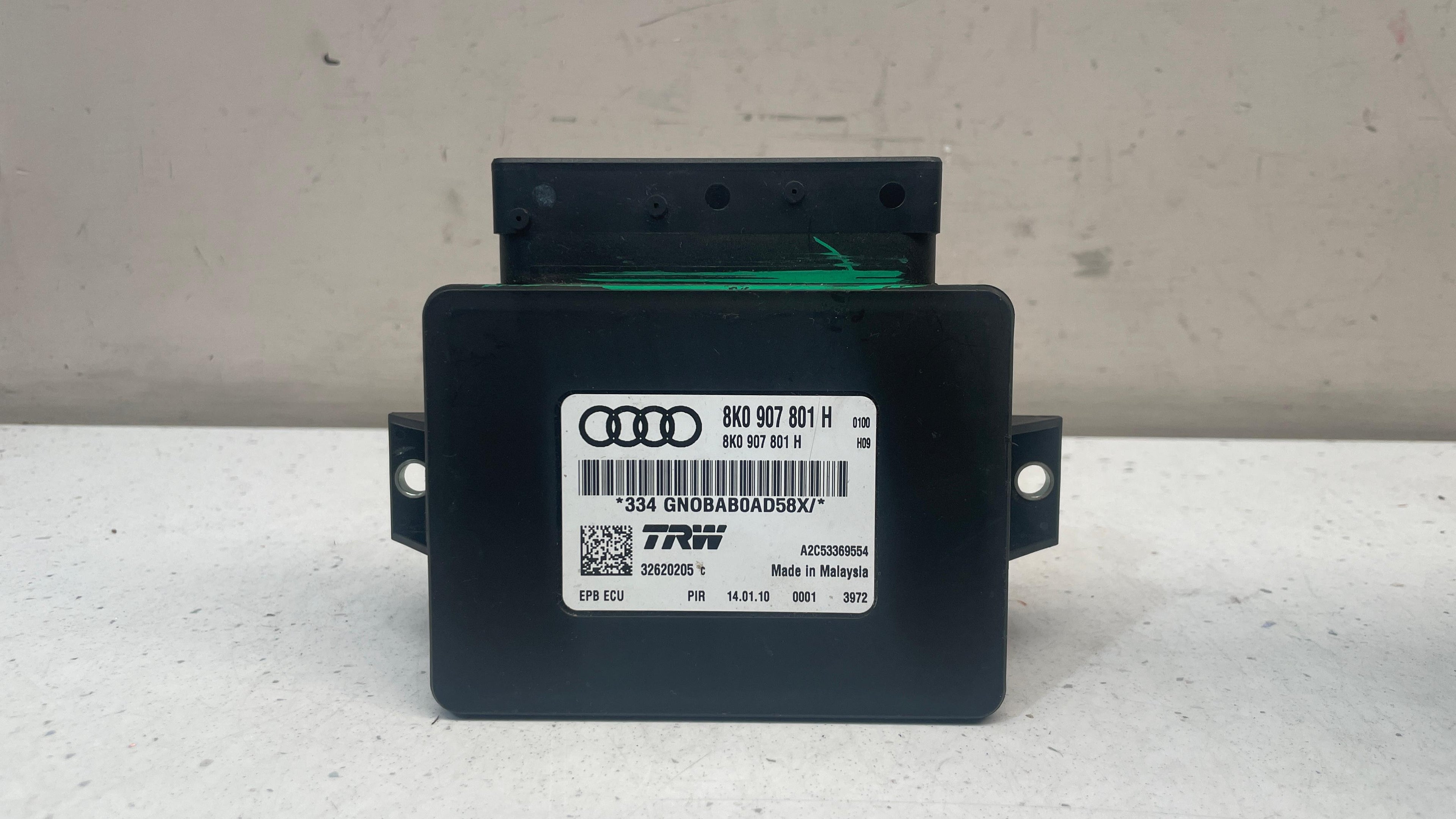 8K0907801H  AUDI A4 ELECTRONIC PARKING CONTROL MODULE