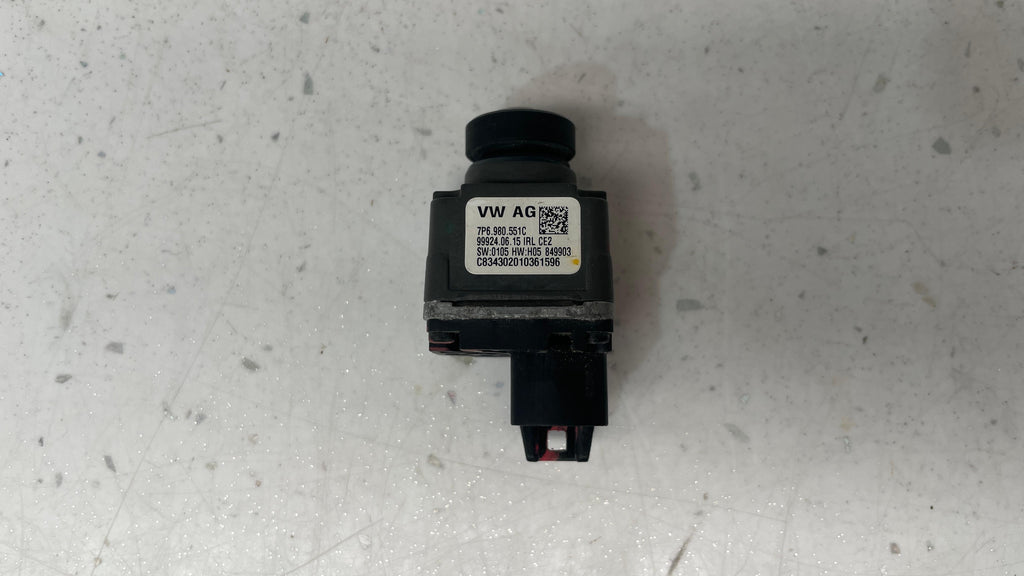 7P6980551C AUDI A8 REAR VIEW CAMERA